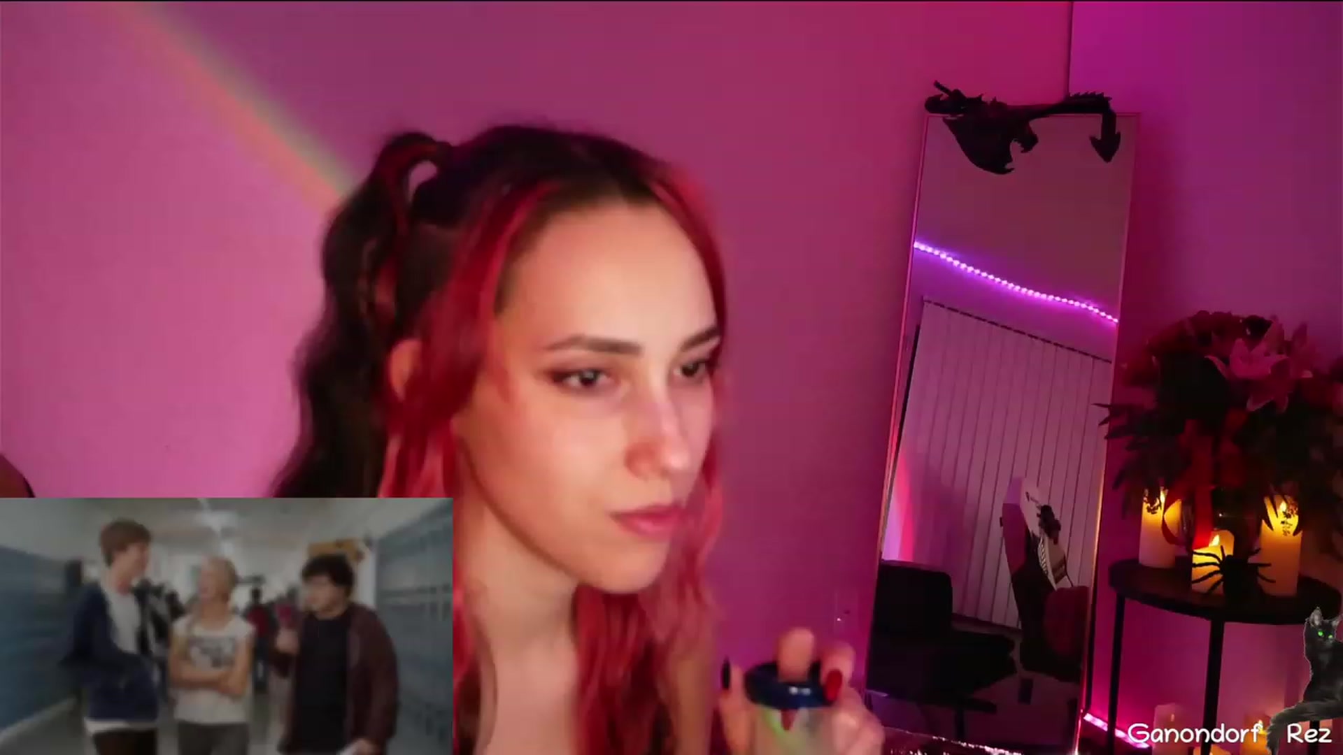 Gallery image thumbnail from TheSkyMomma's myfreecams stream on, 03/29/2023, 11:34 image 14 of 20