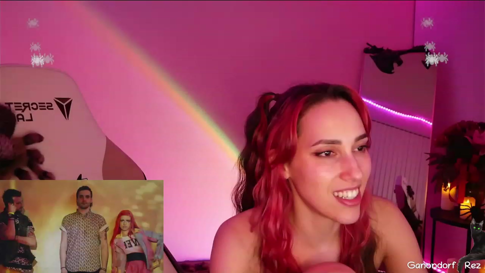 Gallery image thumbnail from TheSkyMomma's myfreecams stream on, 03/29/2023, 11:34 image 9 of 20