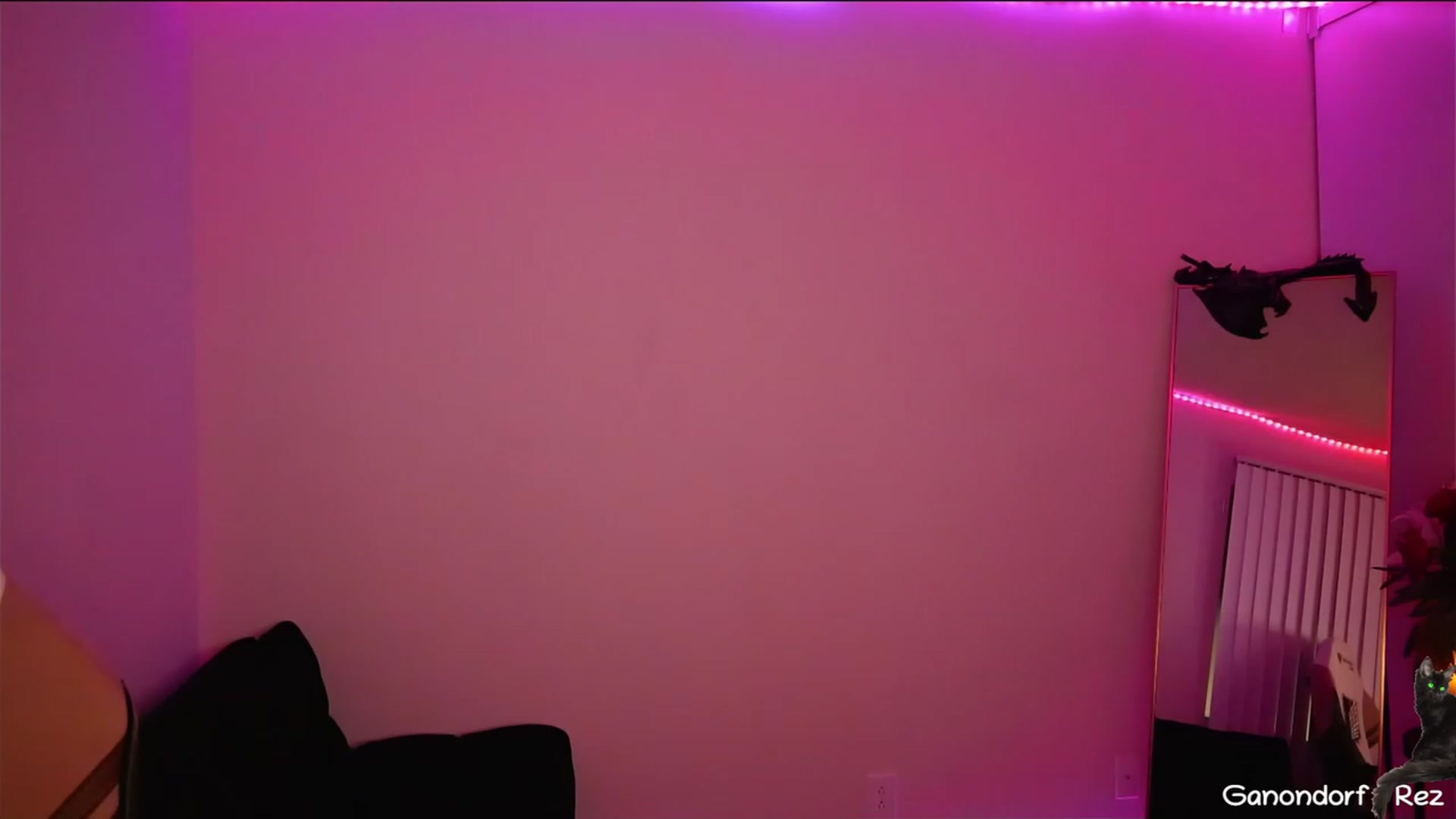 Gallery image thumbnail from TheSkyMomma's myfreecams stream on, 03/31/2023, 09:34 image 4 of 20