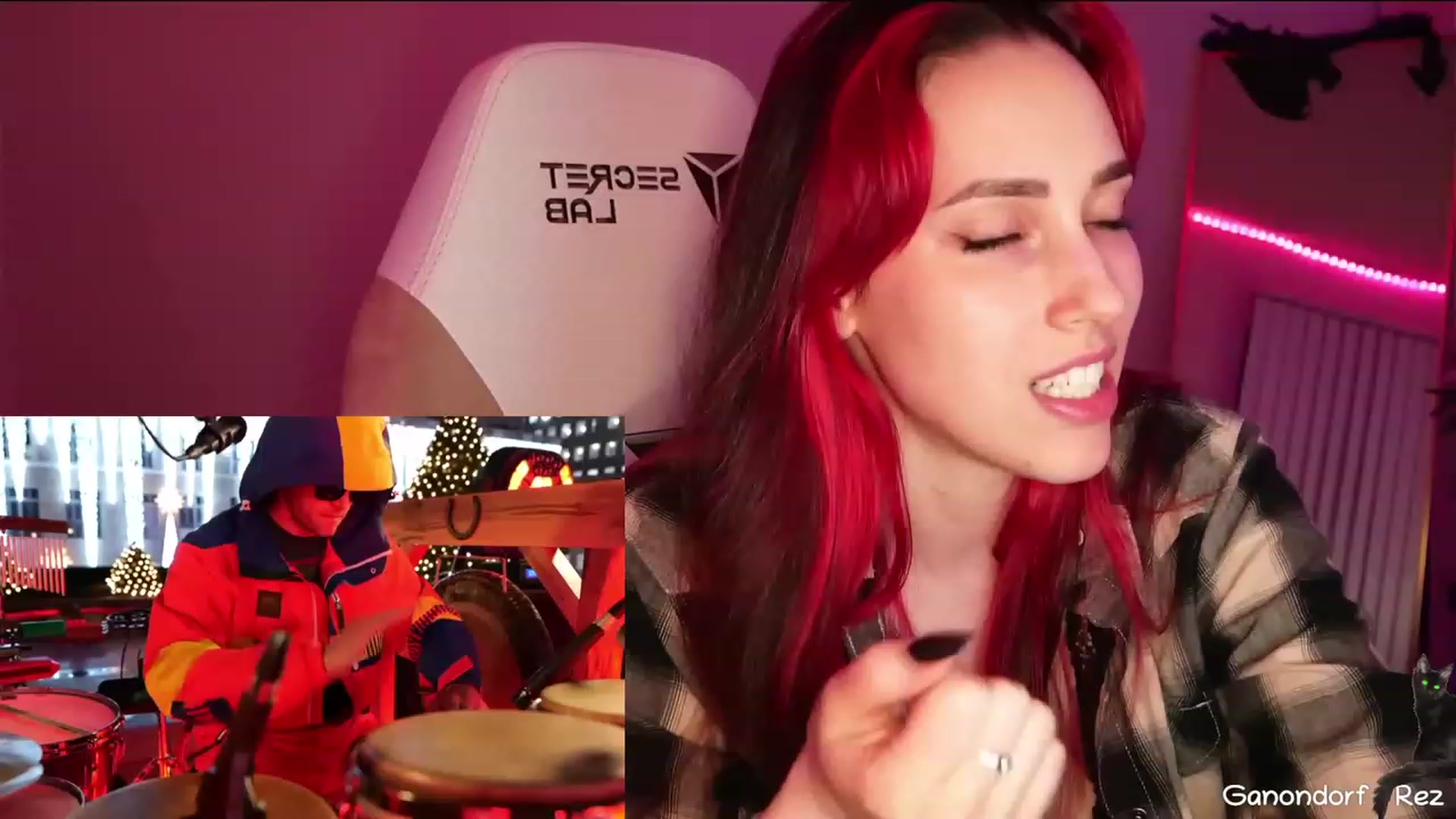 Gallery image thumbnail from TheSkyMomma's myfreecams stream on, 03/31/2023, 10:53 image 20 of 20