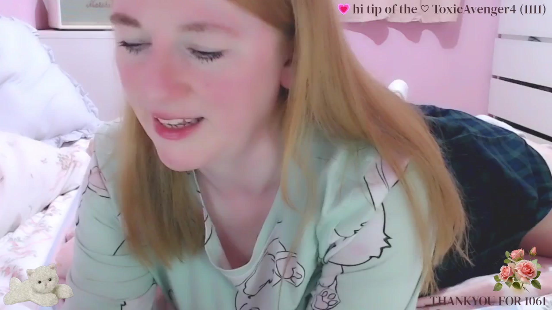 Gallery image thumbnail from TheSnowBunny's myfreecams stream on, 05/06/2025, 23:08 image 5 of 20