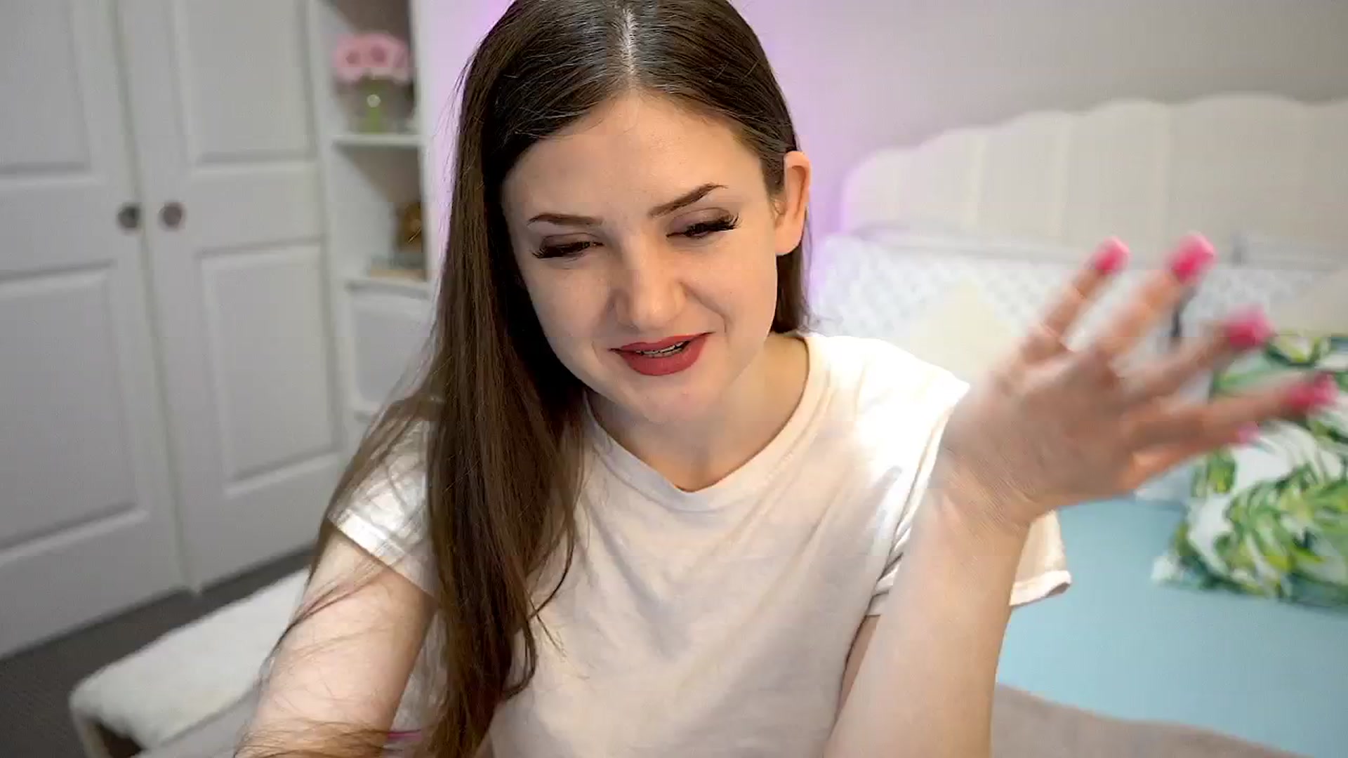 Gallery image thumbnail from TheW1tchQueen's myfreecams stream on, 03/14/2025, 07:05 image 11 of 20