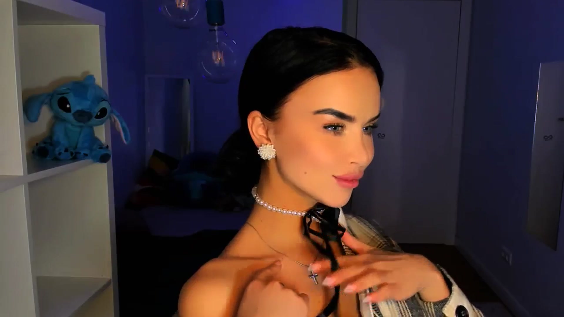 Gallery image thumbnail from TheWizardJenn's myfreecams stream on, 07/11/2025, 11:47 image 9 of 20