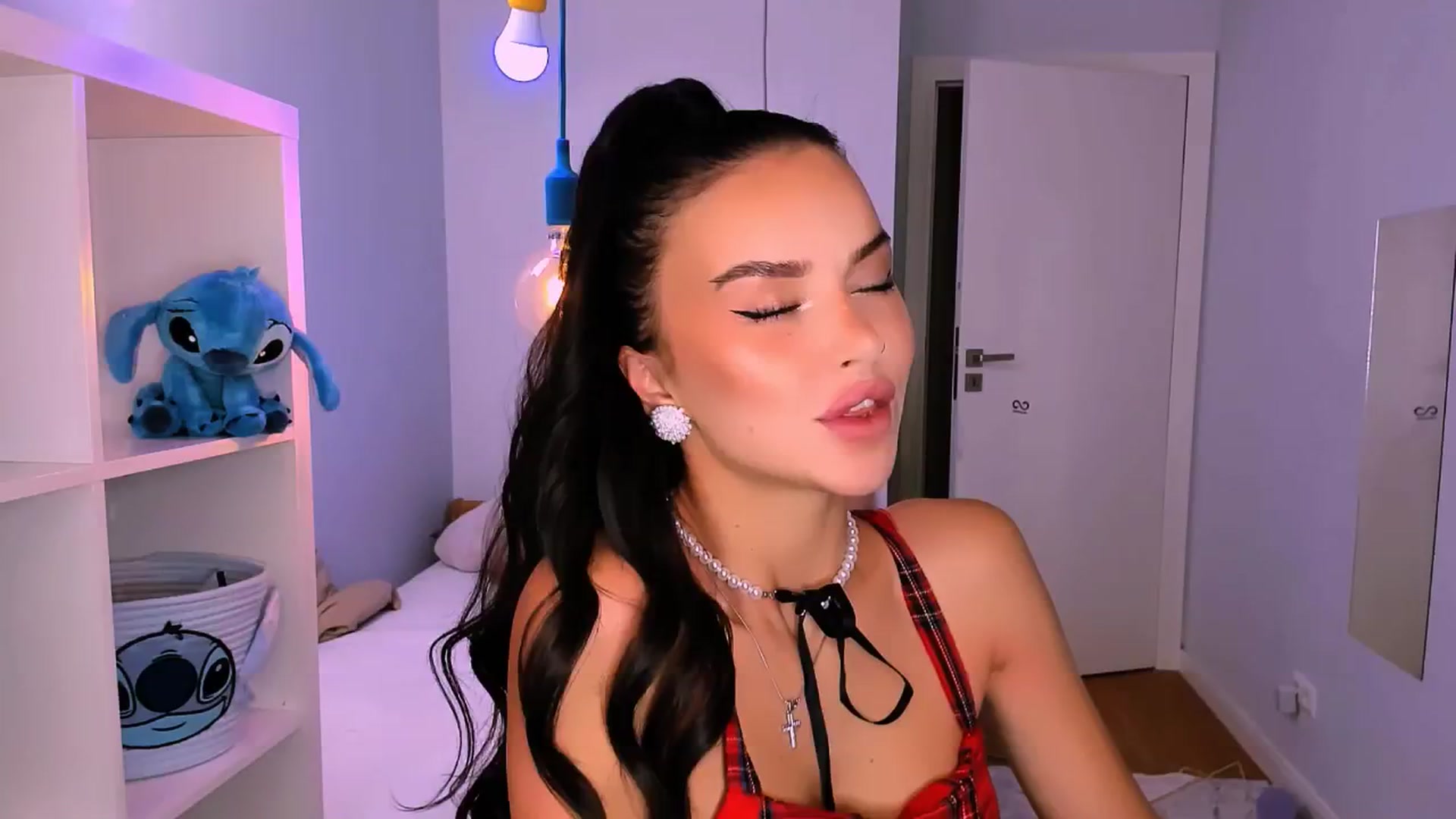 Gallery image thumbnail from TheWizardJenn's myfreecams stream on, 07/30/2025, 09:02 image 10 of 20