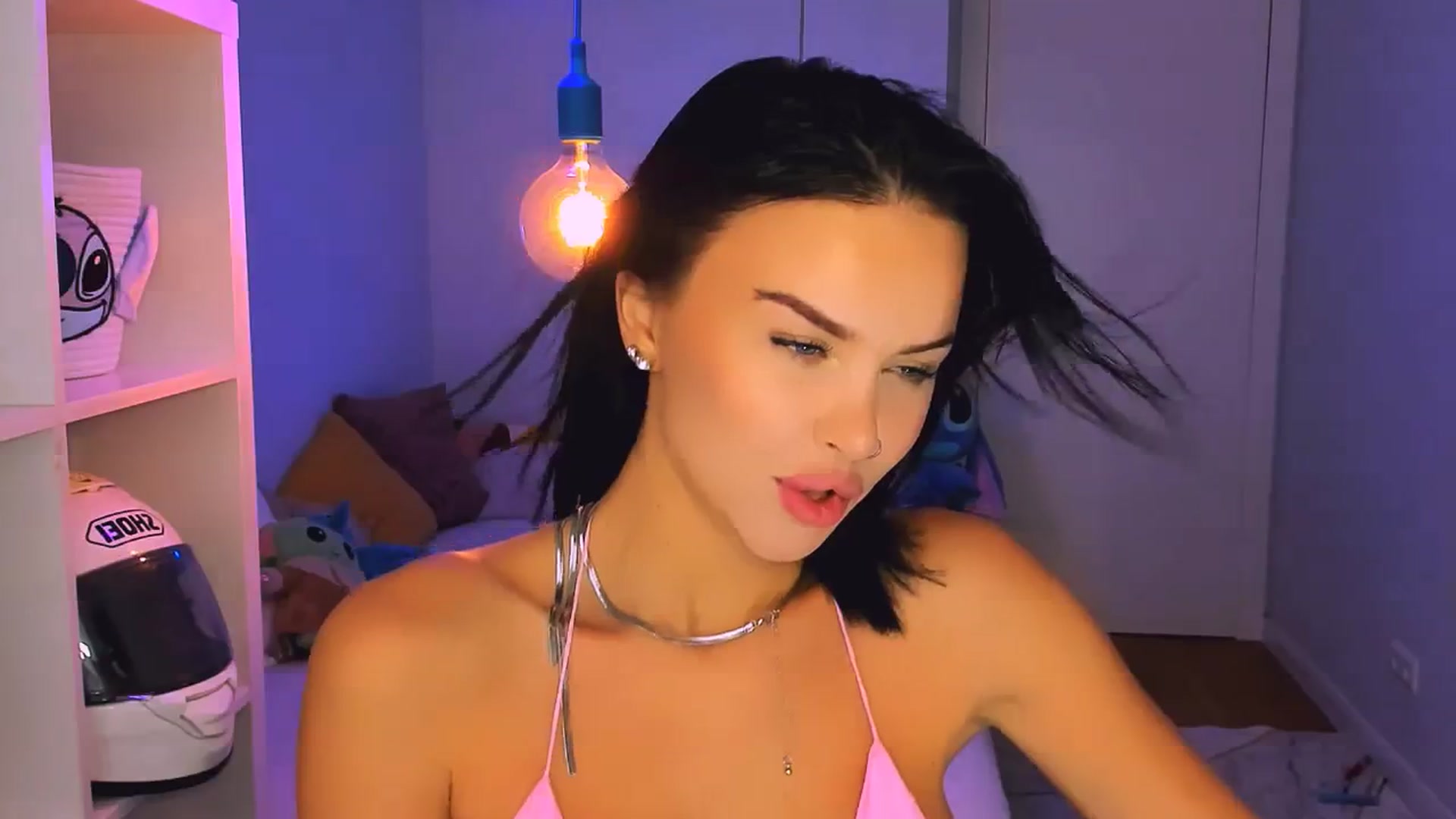 Gallery image thumbnail from TheWizardJenn's myfreecams stream on, 08/04/2025, 14:11 image 9 of 20