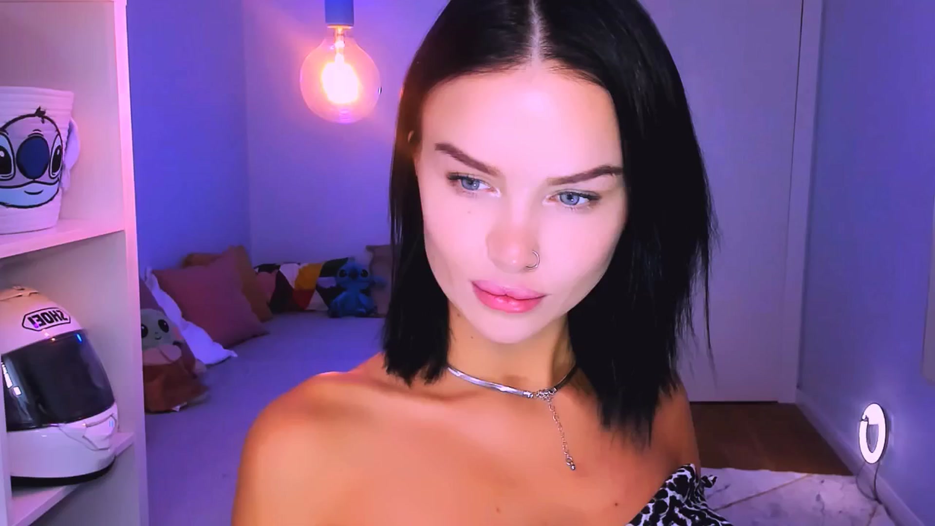 Gallery image thumbnail from TheWizardJenn's myfreecams stream on, 08/12/2025, 11:32 image 19 of 20