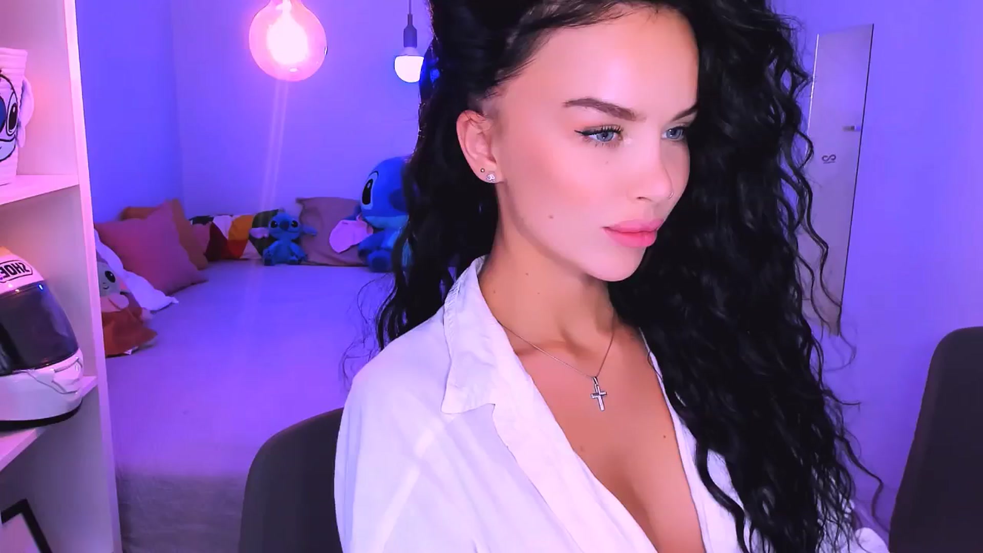 Gallery image thumbnail from TheWizardJenn's myfreecams stream on, 08/15/2025, 15:58 image 5 of 20