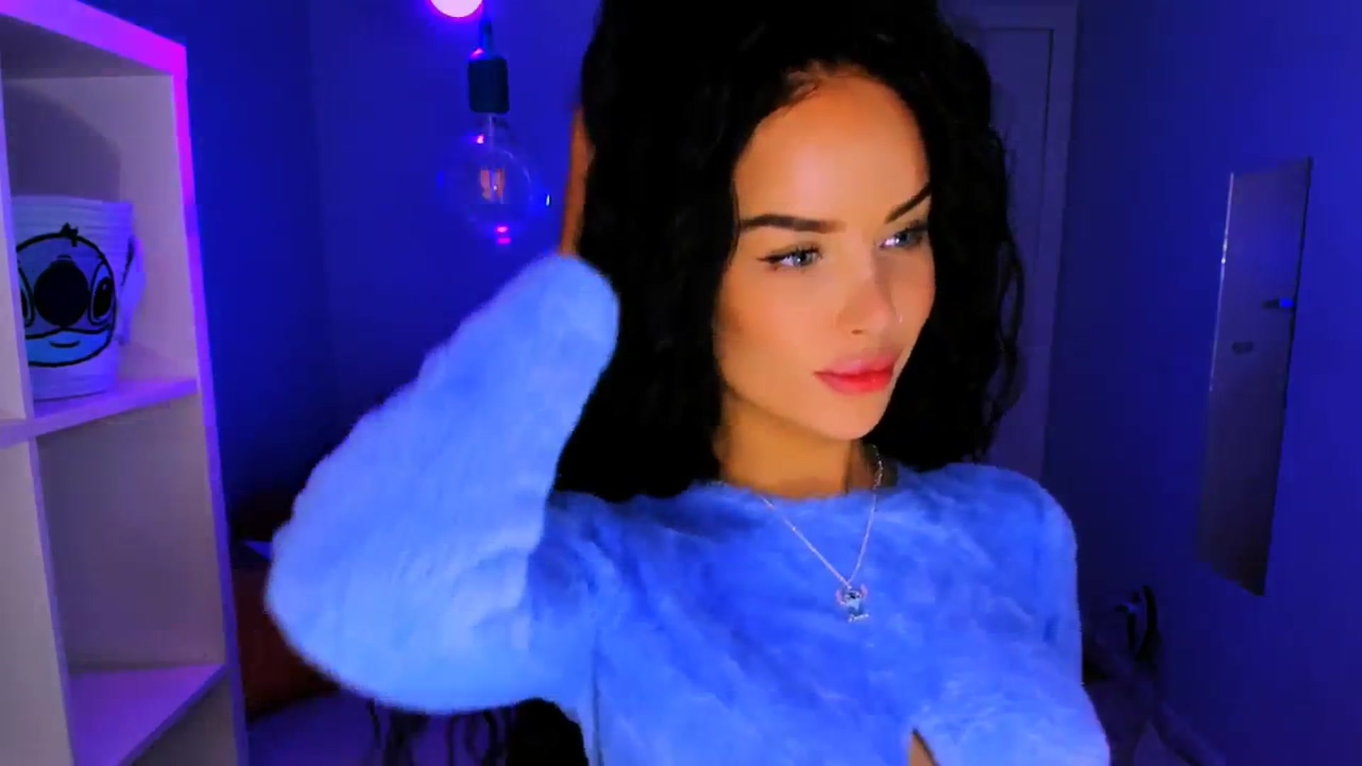Gallery image thumbnail from TheWizardJenn's myfreecams stream on, 08/20/2025, 16:31 image 12 of 20