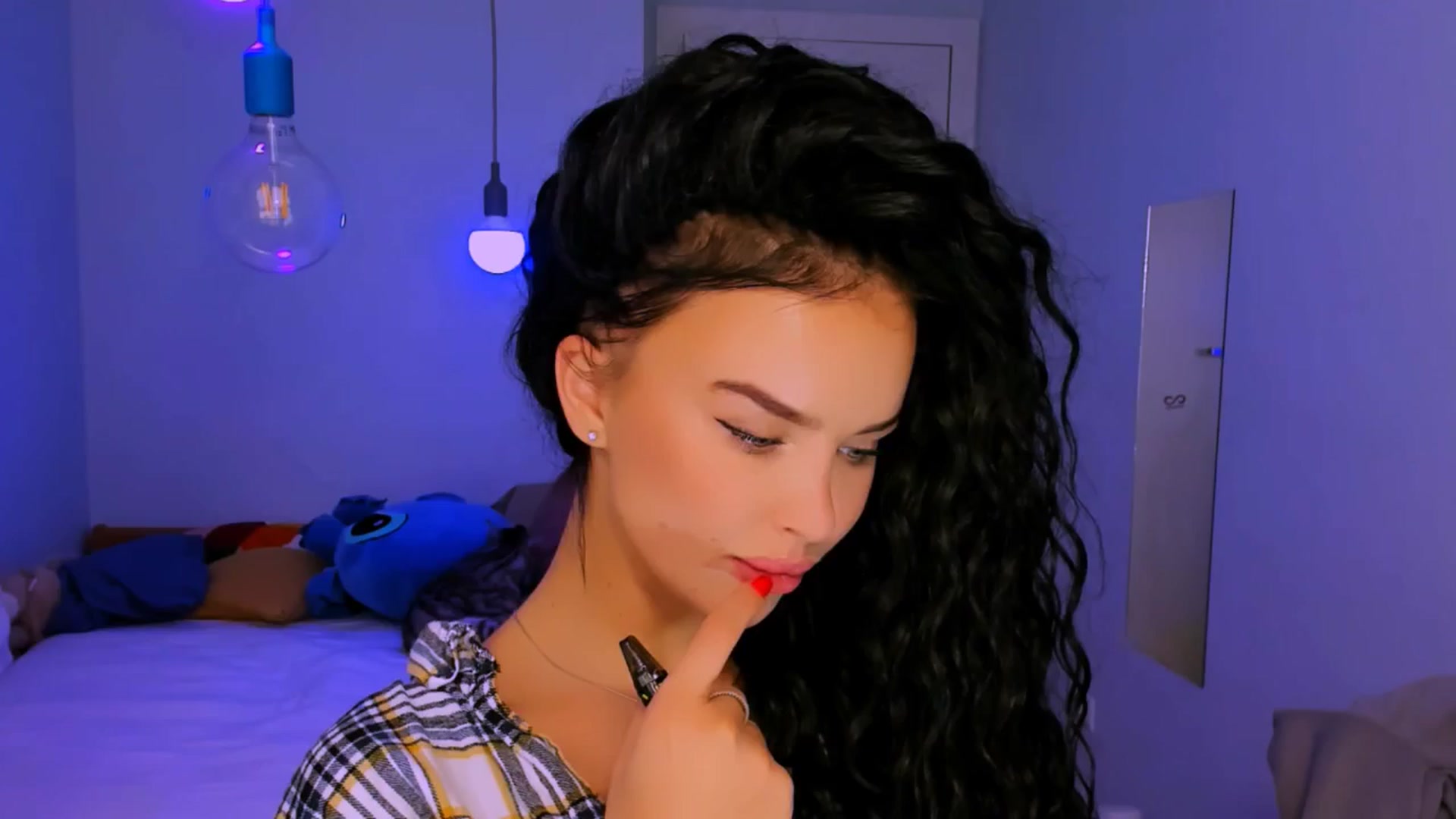Gallery image thumbnail from TheWizardJenn's myfreecams stream on, 08/28/2025, 13:47 image 9 of 20