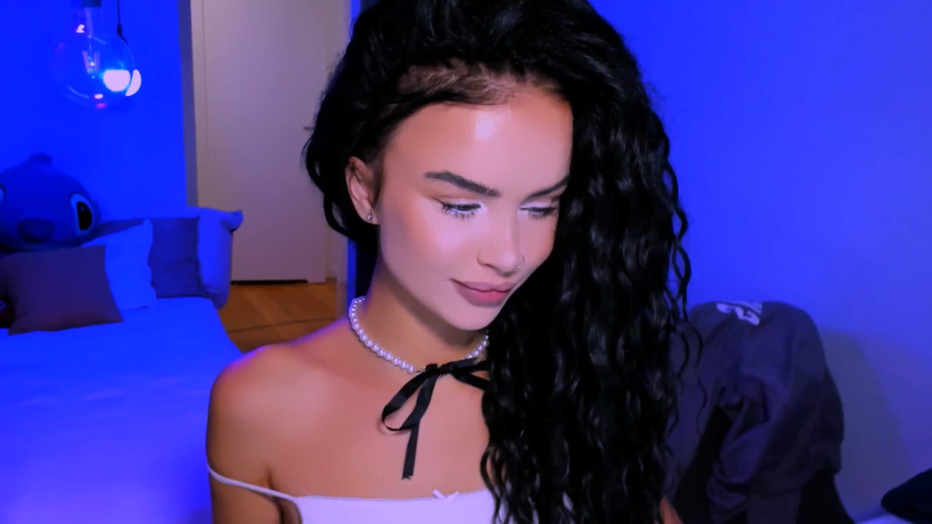 Gallery image thumbnail from TheWizardJenn's myfreecams stream on, 08/30/2025, 18:32 image 7 of 20