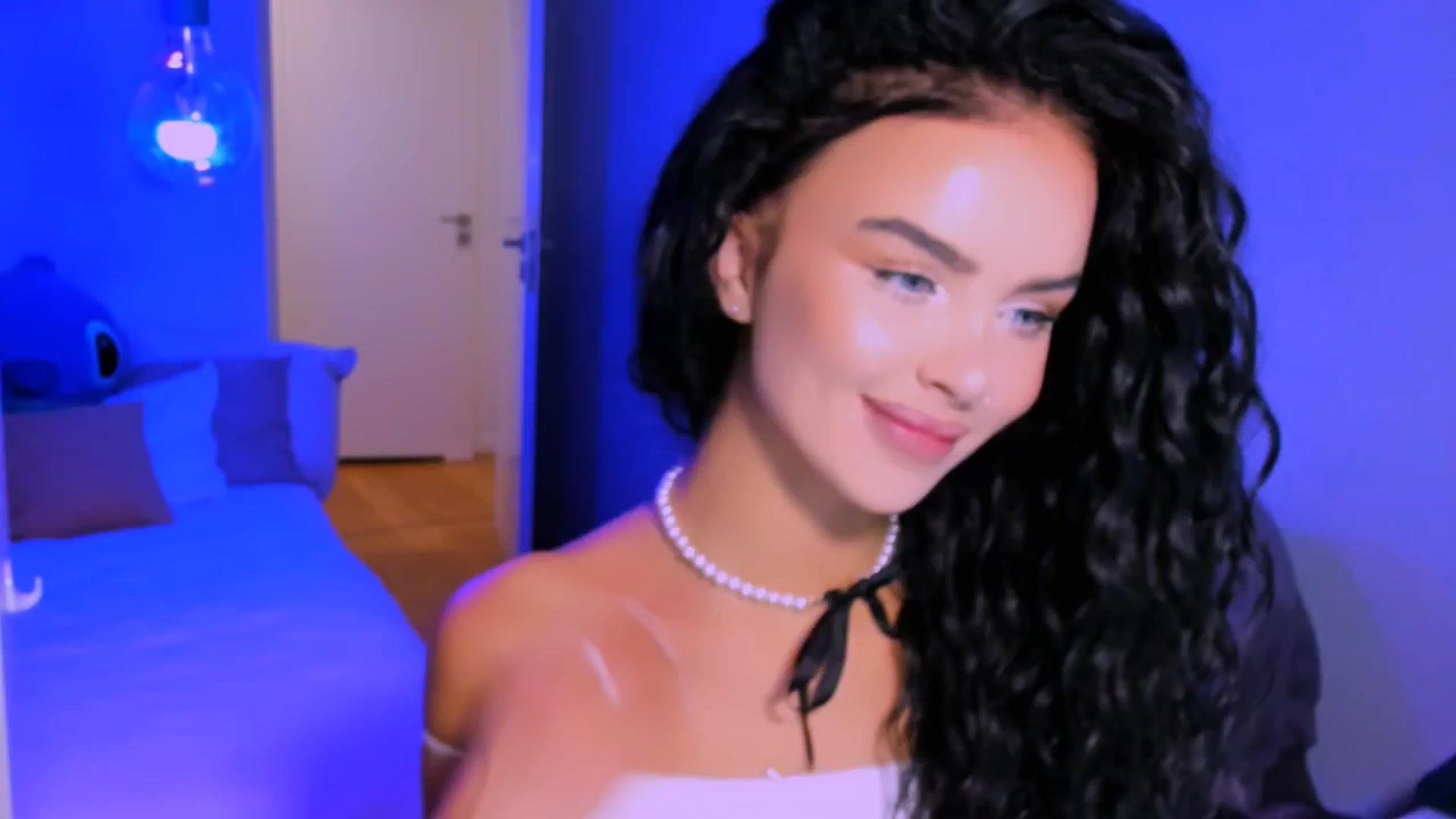 Gallery image thumbnail from TheWizardJenn's myfreecams stream on, 08/30/2025, 18:32 image 14 of 20