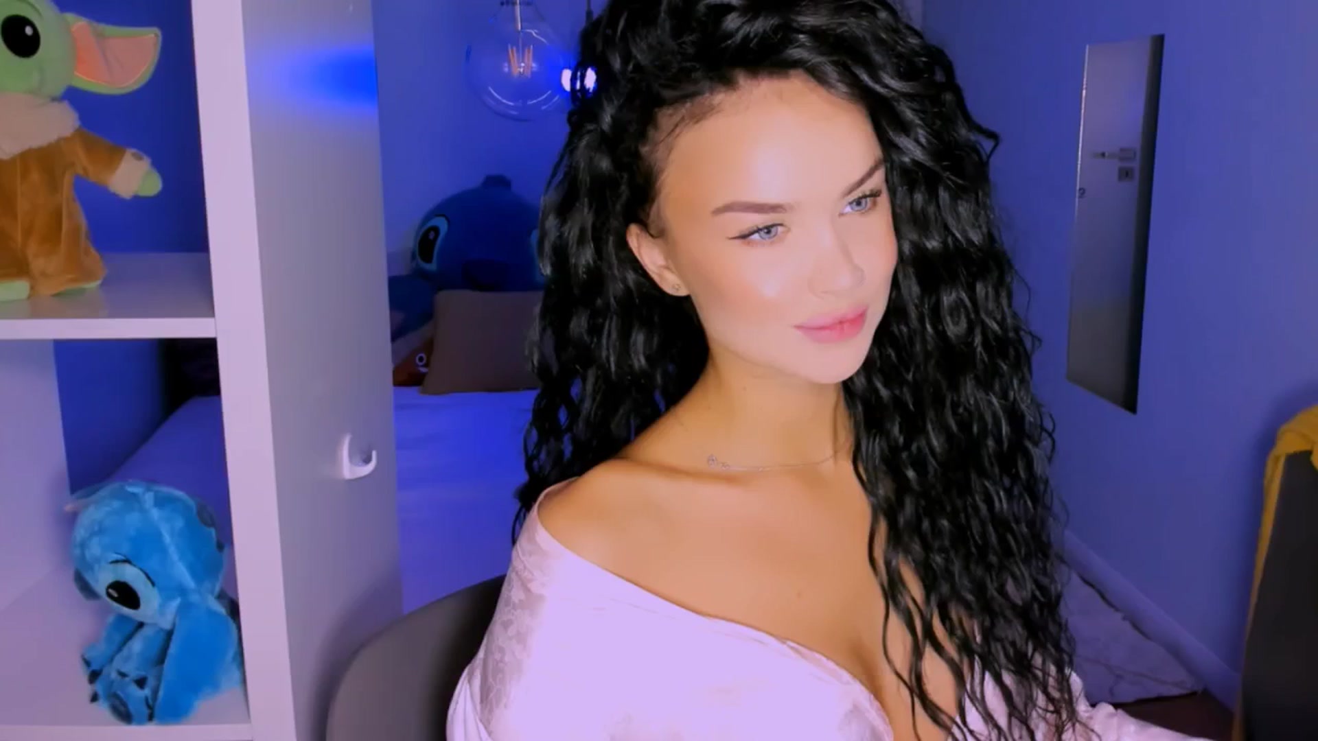 Gallery image thumbnail from TheWizardJenn's myfreecams stream on, 09/05/2025, 16:25 image 5 of 20
