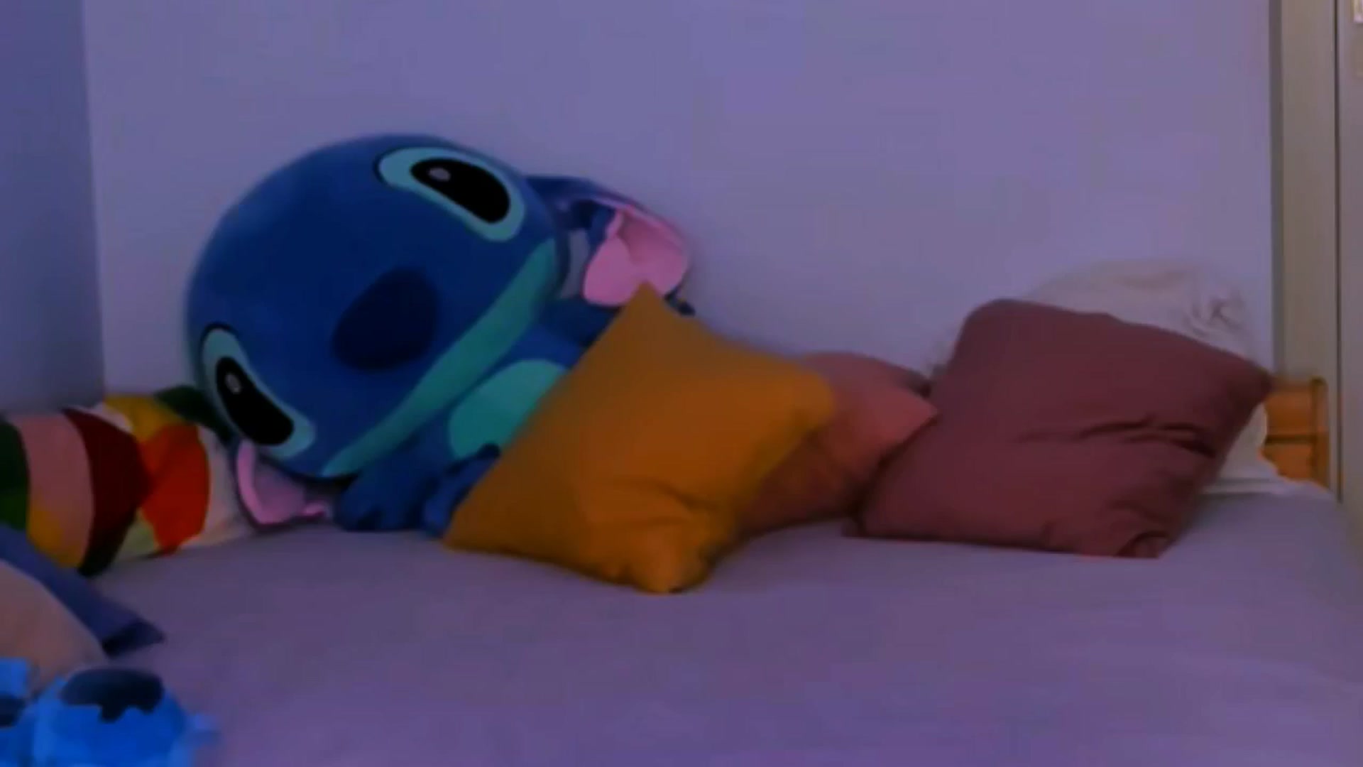 Gallery image thumbnail from TheWizardJenn's myfreecams stream on, 09/15/2025, 15:45 image 6 of 20