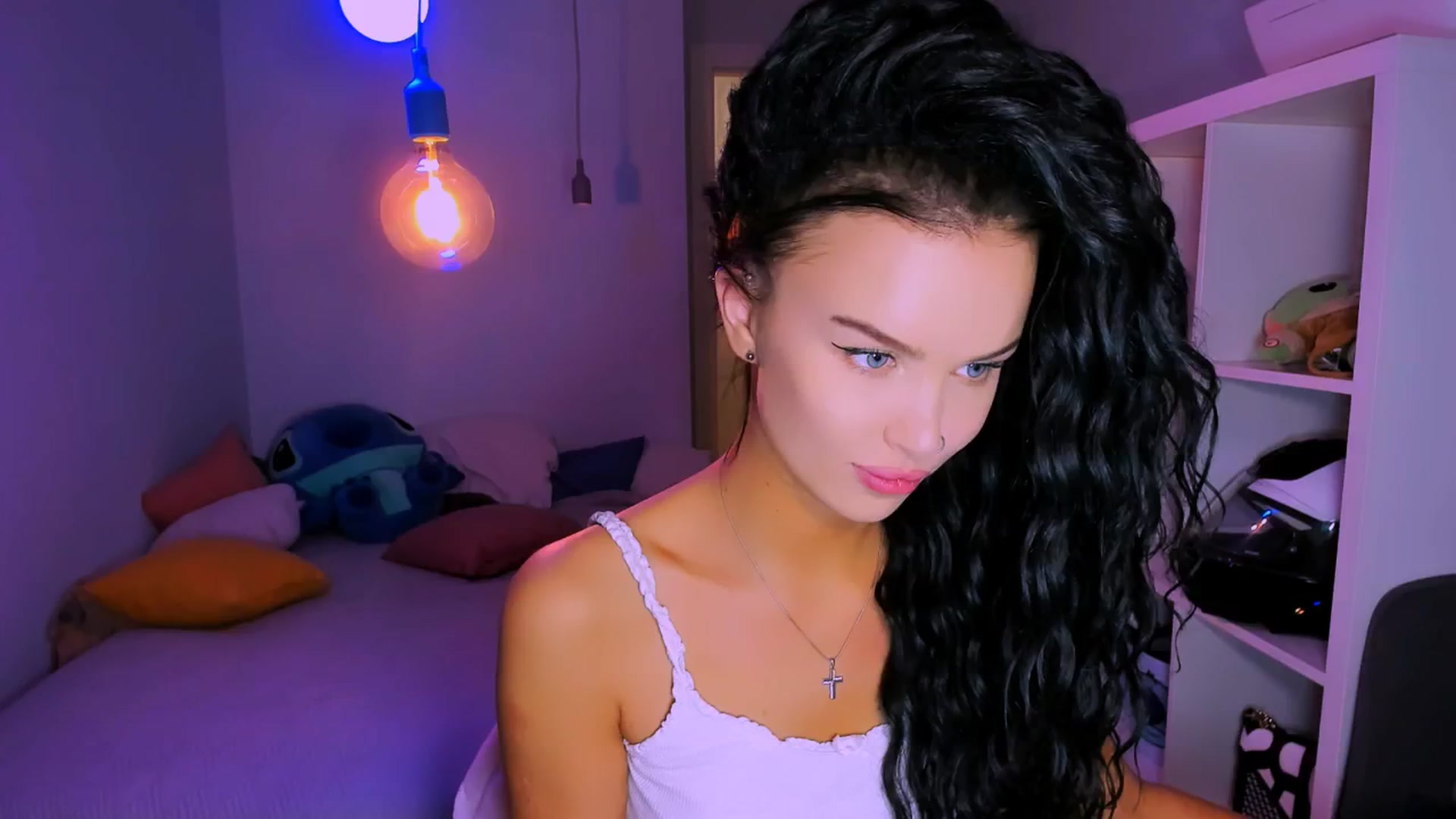 Gallery image thumbnail from TheWizardJenn's myfreecams stream on, 09/25/2025, 16:32 image 4 of 20