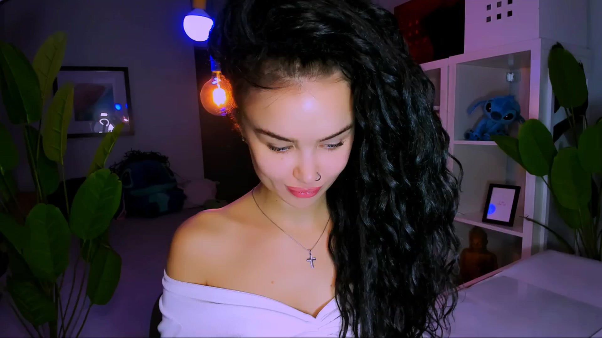 Gallery image thumbnail from TheWizardJenn's myfreecams stream on, 10/04/2025, 16:30 image 2 of 20