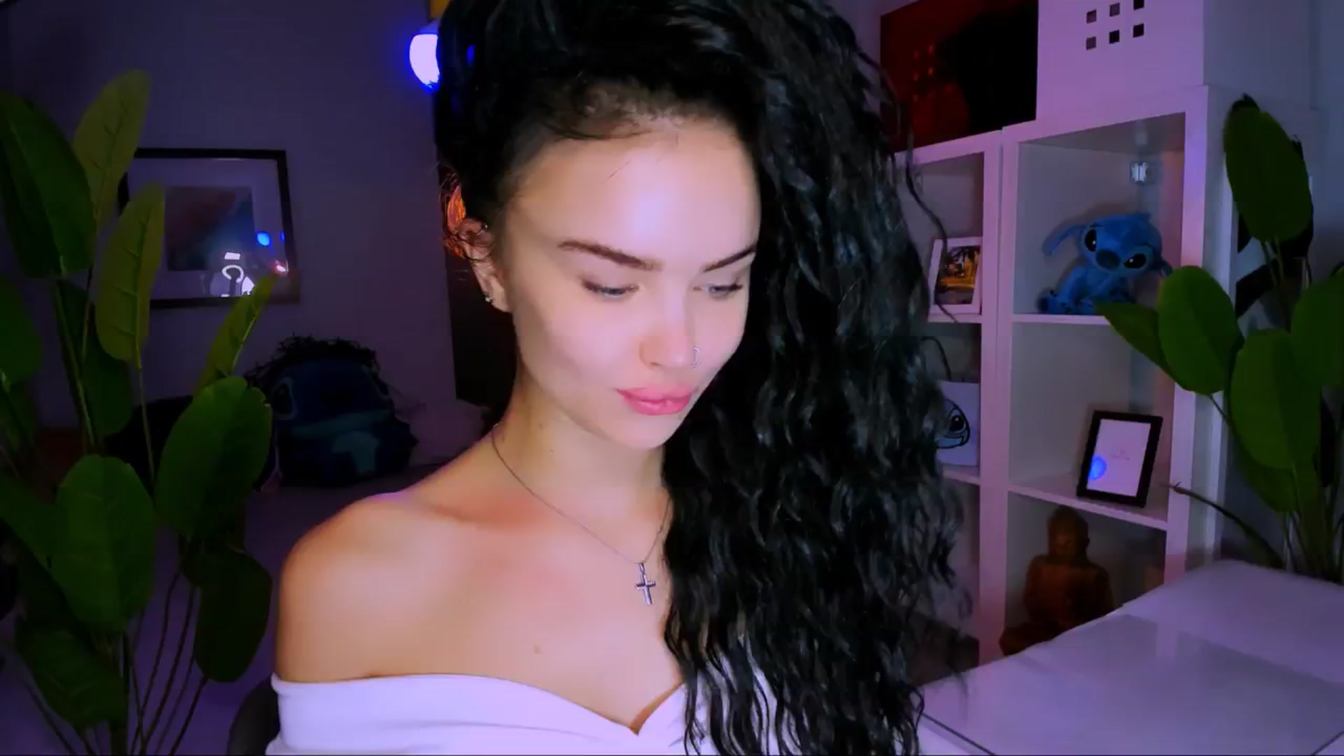 Gallery image thumbnail from TheWizardJenn's myfreecams stream on, 10/04/2025, 16:30 image 6 of 20