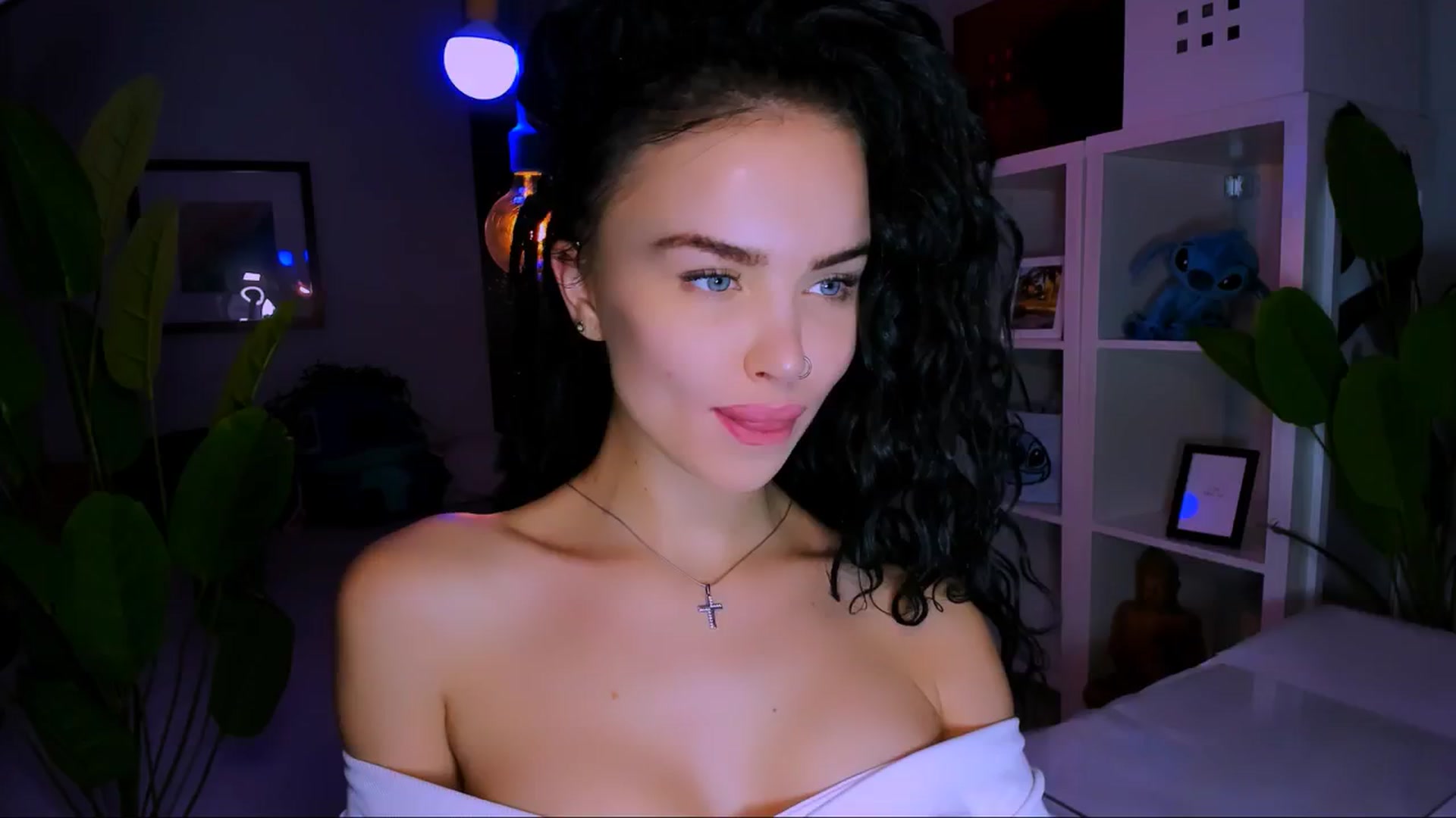 Gallery image thumbnail from TheWizardJenn's myfreecams stream on, 10/04/2025, 16:30 image 17 of 20