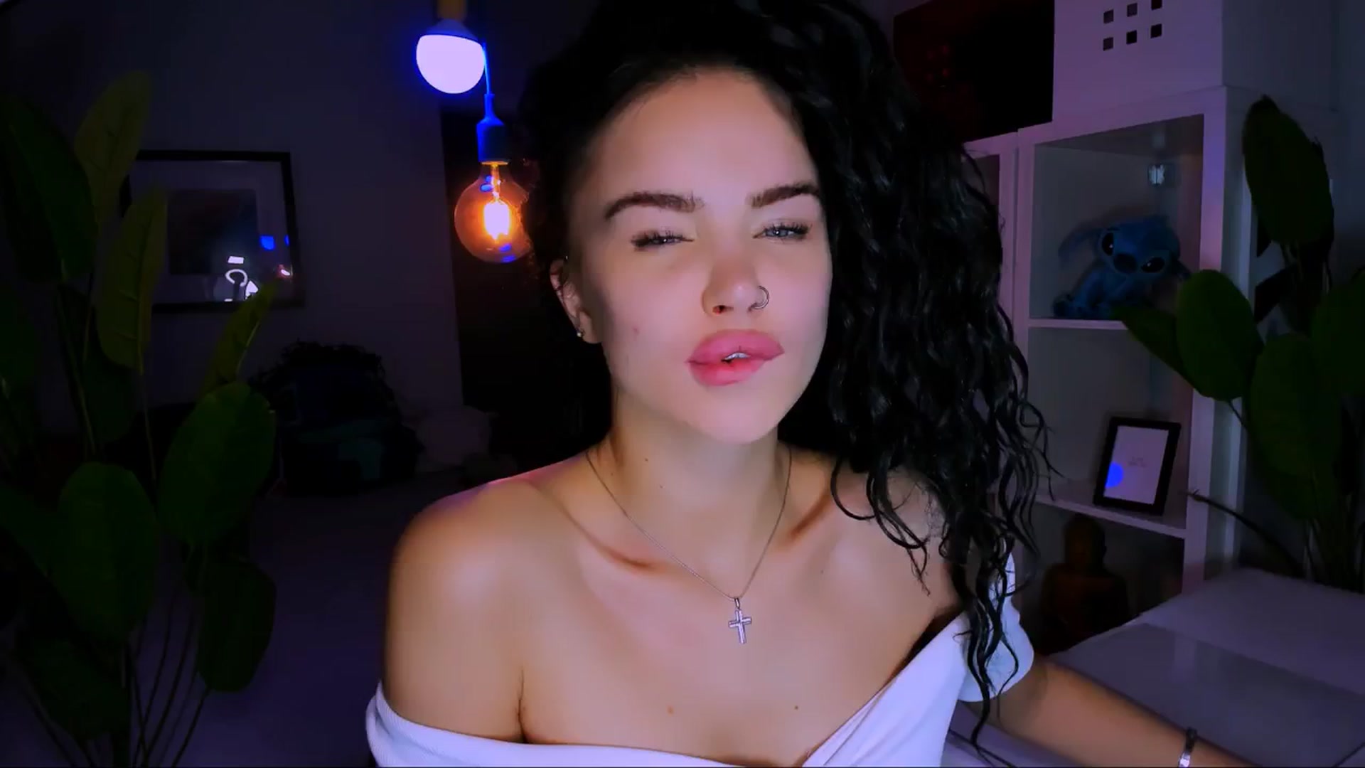 Gallery image thumbnail from TheWizardJenn's myfreecams stream on, 10/04/2025, 16:30 image 9 of 20