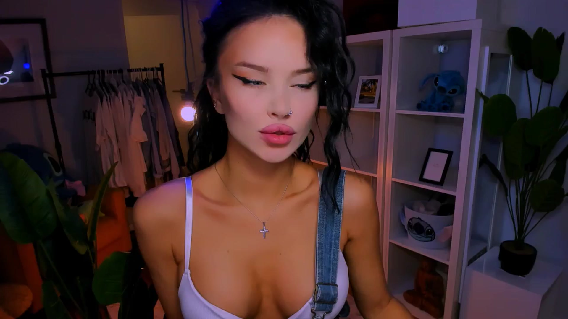 Gallery image thumbnail from TheWizardJenn's myfreecams stream on, 10/13/2025, 01:14 image 9 of 20