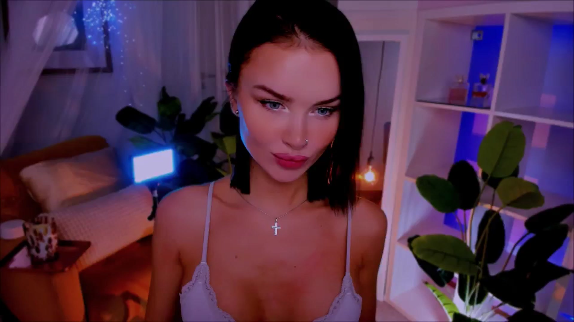 Gallery image thumbnail from TheWizardJenn's myfreecams stream on, 10/28/2025, 16:59 image 14 of 20