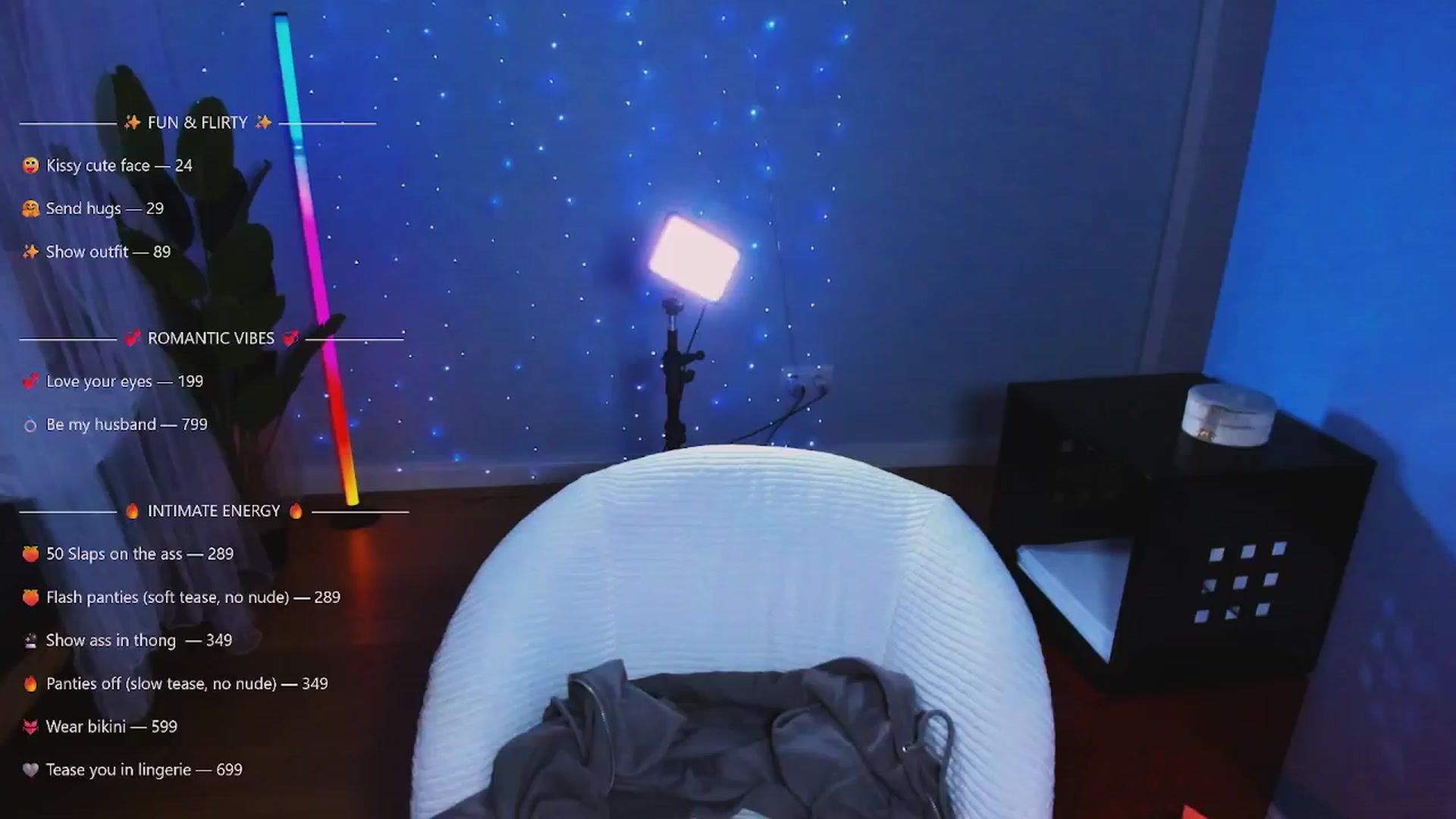Gallery image thumbnail from TheWizardJenn's myfreecams stream on, 12/19/2025, 13:54 image 8 of 20