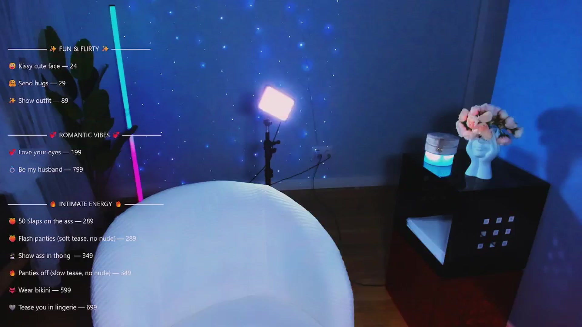 Gallery image thumbnail from TheWizardJenn's myfreecams stream on, 12/19/2025, 13:54 image 15 of 20