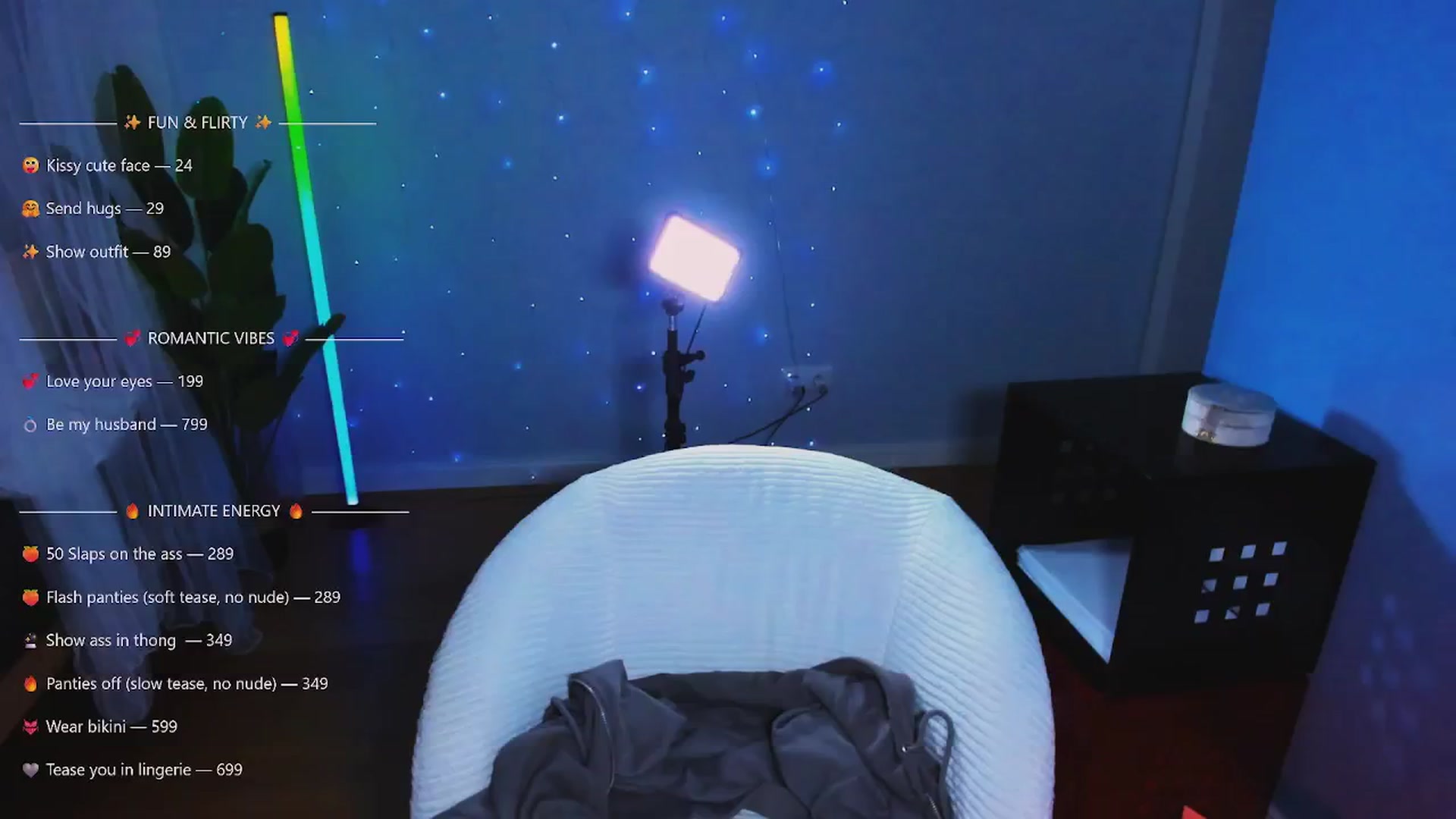 Gallery image thumbnail from TheWizardJenn's myfreecams stream on, 12/19/2025, 13:54 image 7 of 20