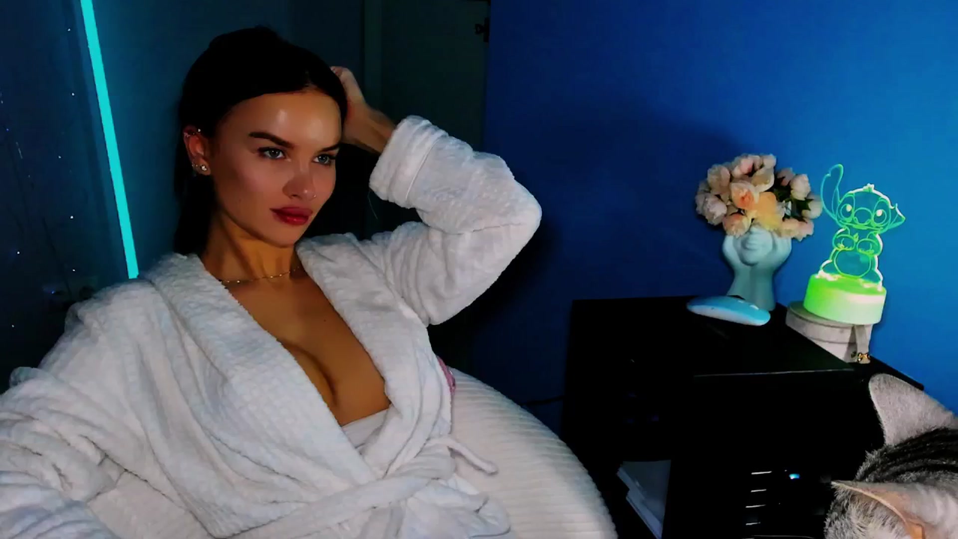 Gallery image thumbnail from TheWizardJenn's myfreecams stream on, 12/20/2025, 14:15 image 11 of 20