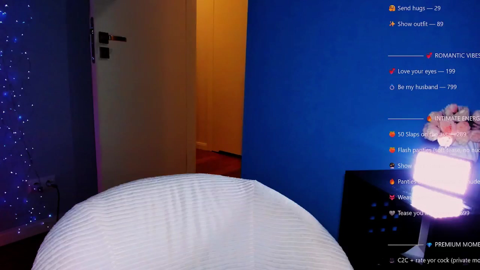 Gallery image thumbnail from TheWizardJenn's myfreecams stream on, 12/24/2025, 16:14 image 1 of 20