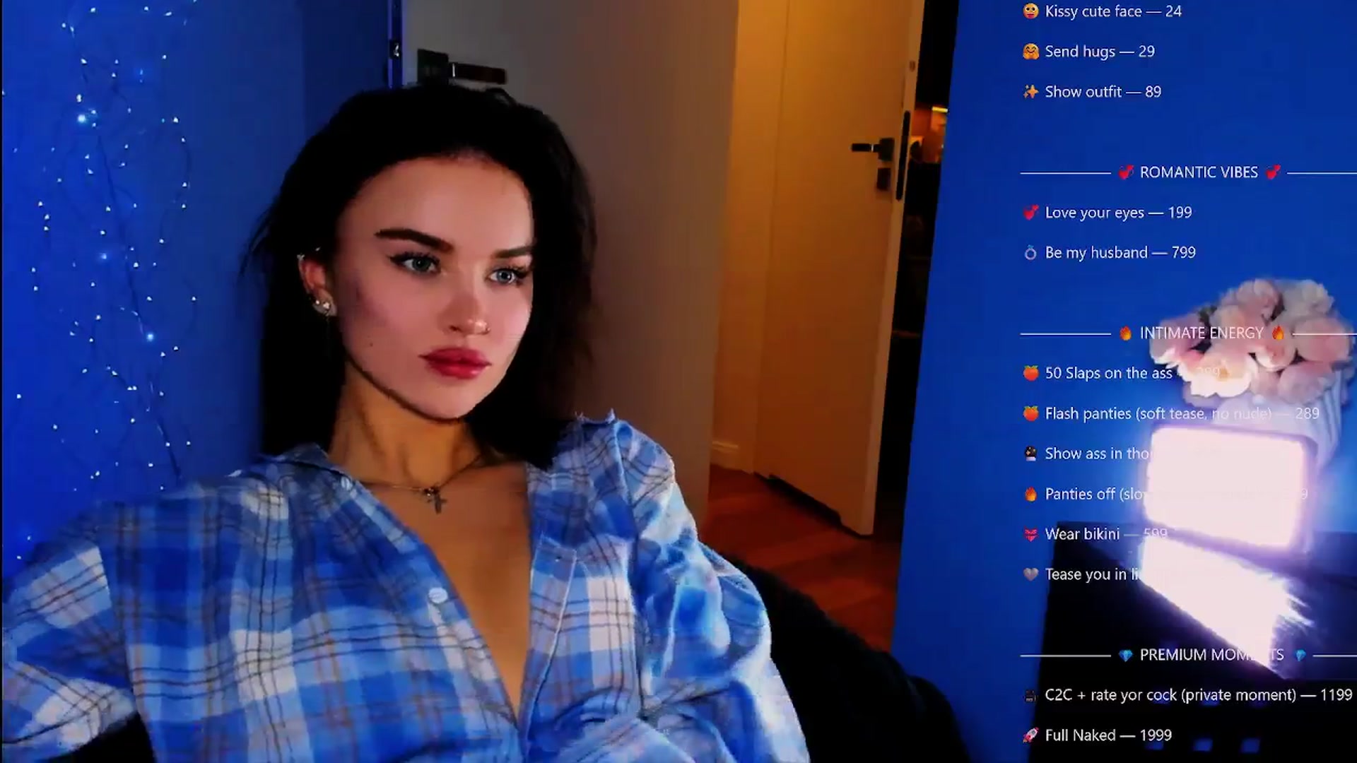 Gallery image thumbnail from TheWizardJenn's myfreecams stream on, 12/24/2025, 22:30 image 2 of 20