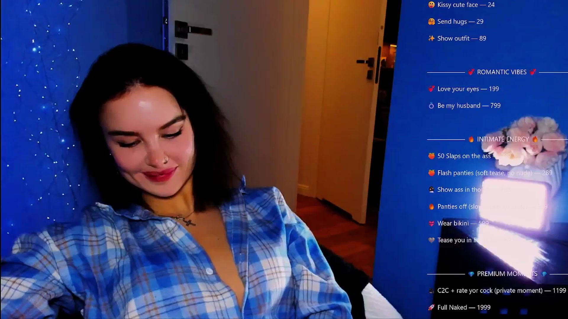 Gallery image thumbnail from TheWizardJenn's myfreecams stream on, 12/24/2025, 22:30 image 12 of 20