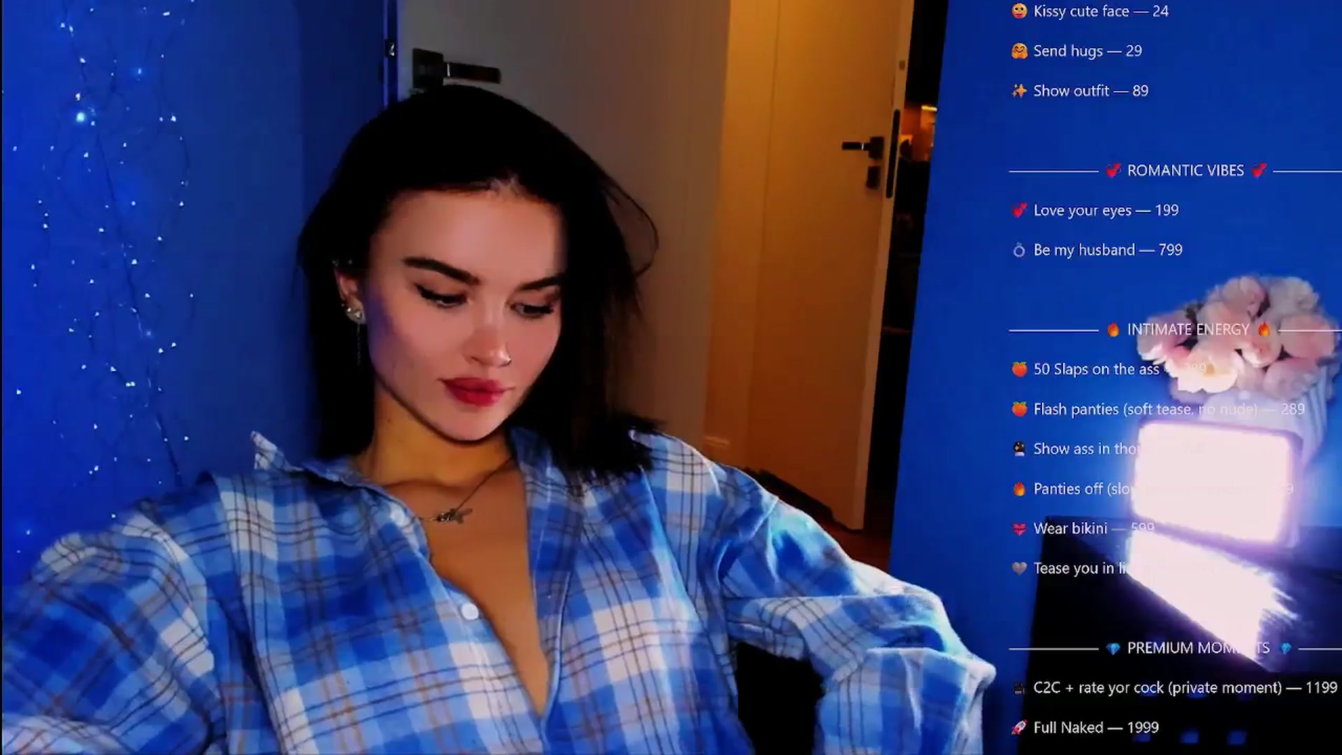 Gallery image thumbnail from TheWizardJenn's myfreecams stream on, 12/24/2025, 22:30 image 8 of 20