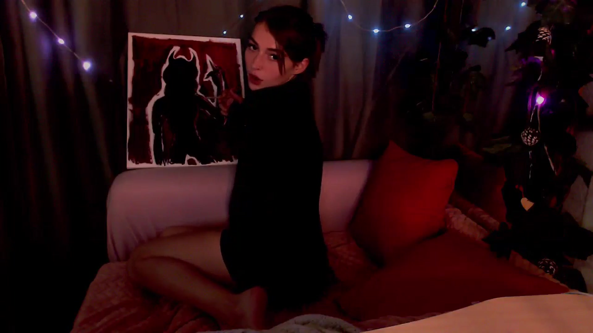 Gallery image thumbnail from The_Best666's myfreecams stream on, 08/27/2023, 16:41 image 6 of 20