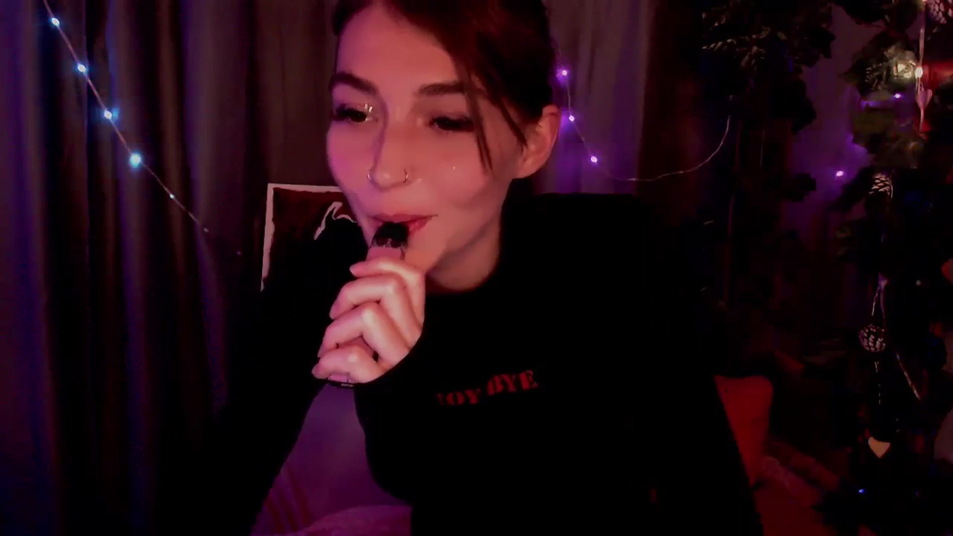 Gallery image thumbnail from The_Best666's myfreecams stream on, 08/27/2023, 16:41 image 4 of 20