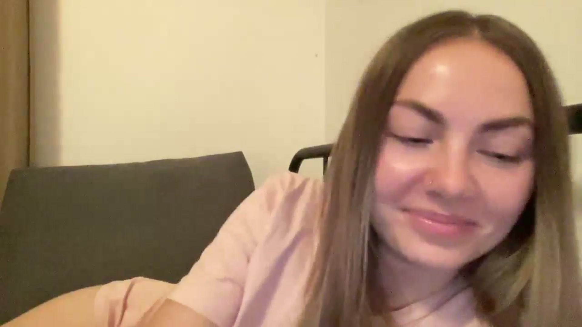 Gallery image thumbnail from The_Croissant's myfreecams stream on, 08/02/2024, 21:40 image 11 of 20