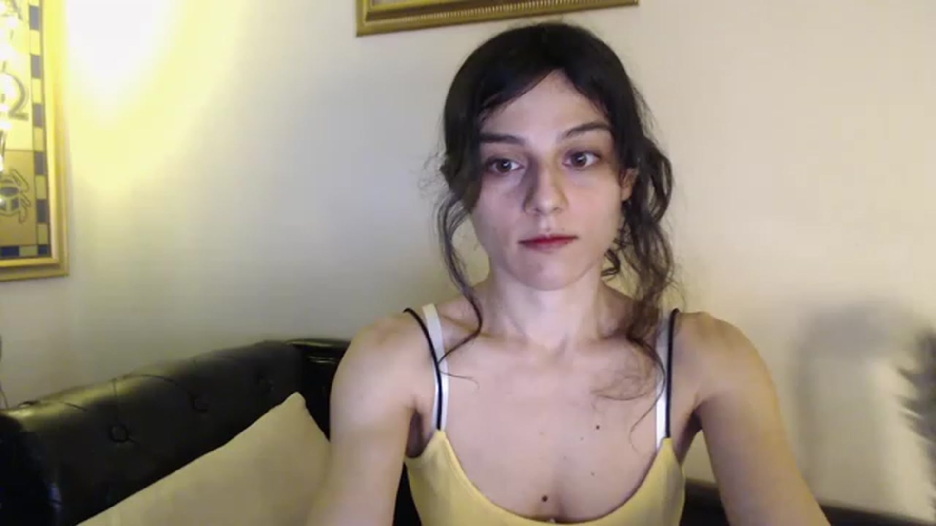 Gallery image thumbnail from The_Dani's myfreecams stream on, 04/01/2023, 07:50 image 19 of 20