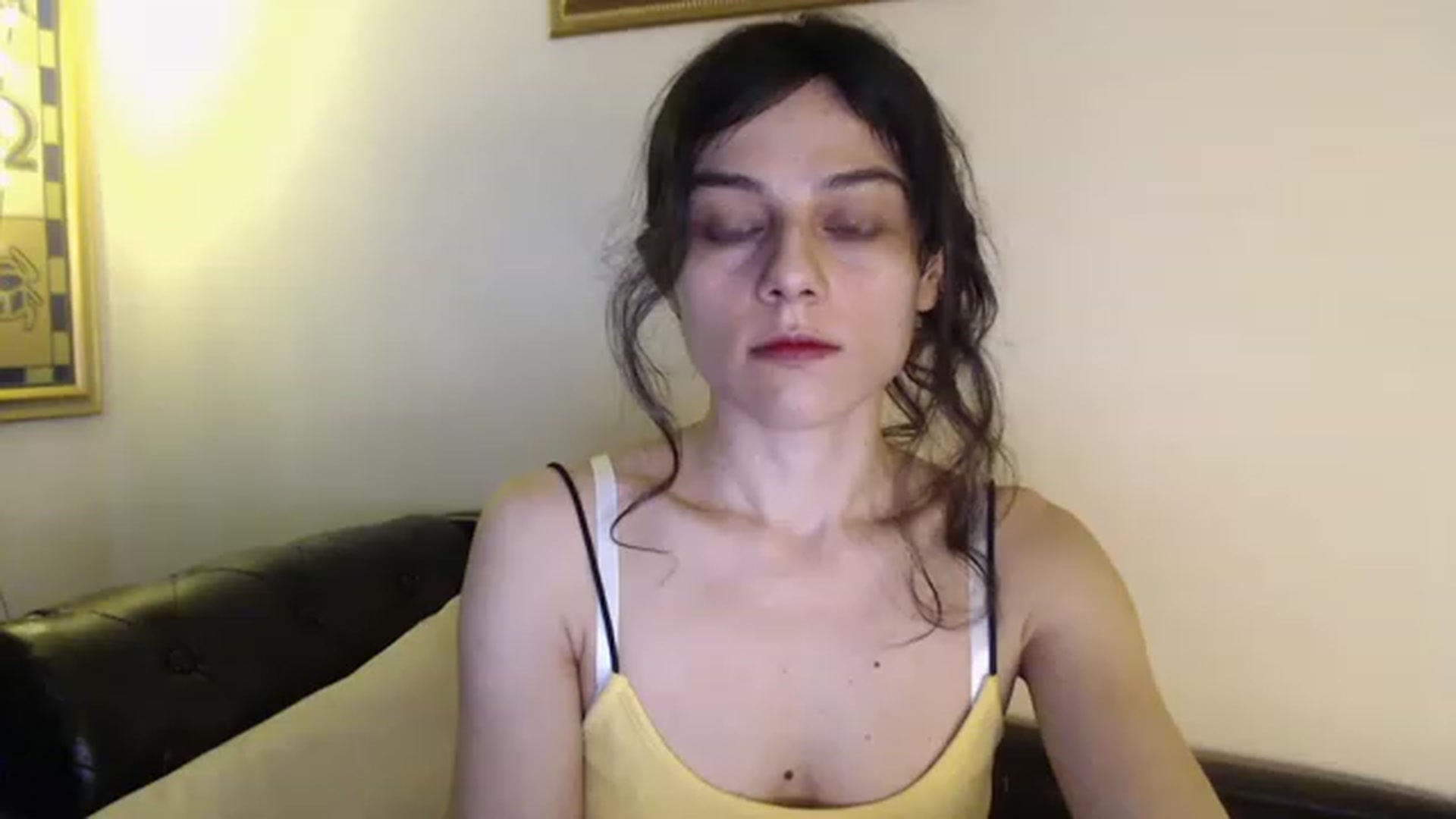 Gallery image thumbnail from The_Dani's myfreecams stream on, 04/01/2023, 07:50 image 9 of 20