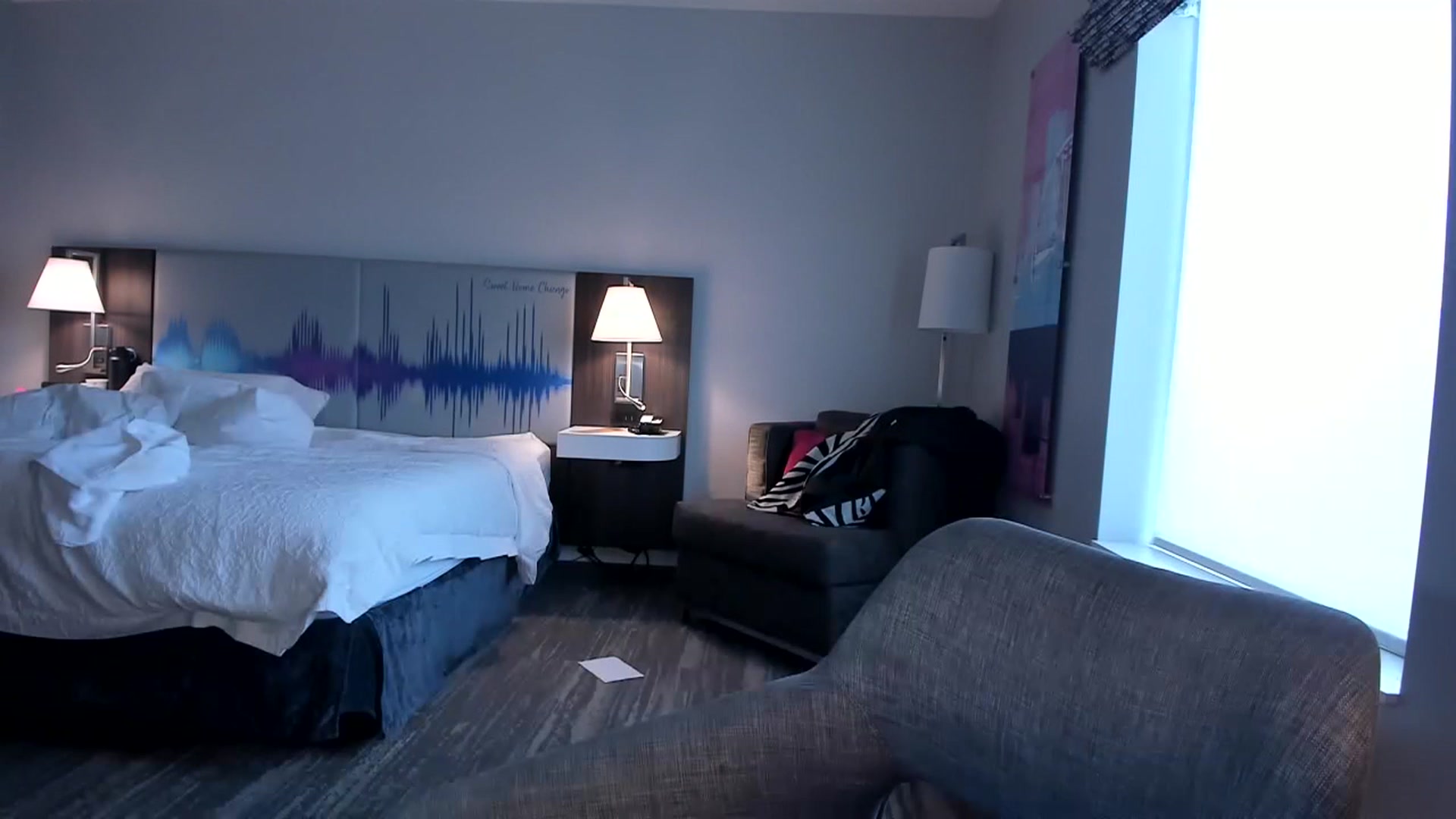 Gallery image thumbnail from The__GOAT's myfreecams stream on, 11/19/2022, 20:00 image 19 of 20