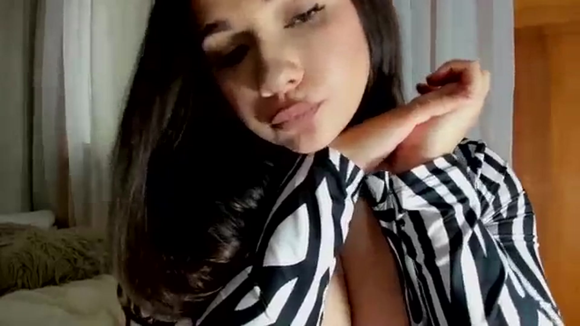 Gallery image thumbnail from The__GOAT's myfreecams stream on, 03/18/2024, 15:03 image 3 of 20