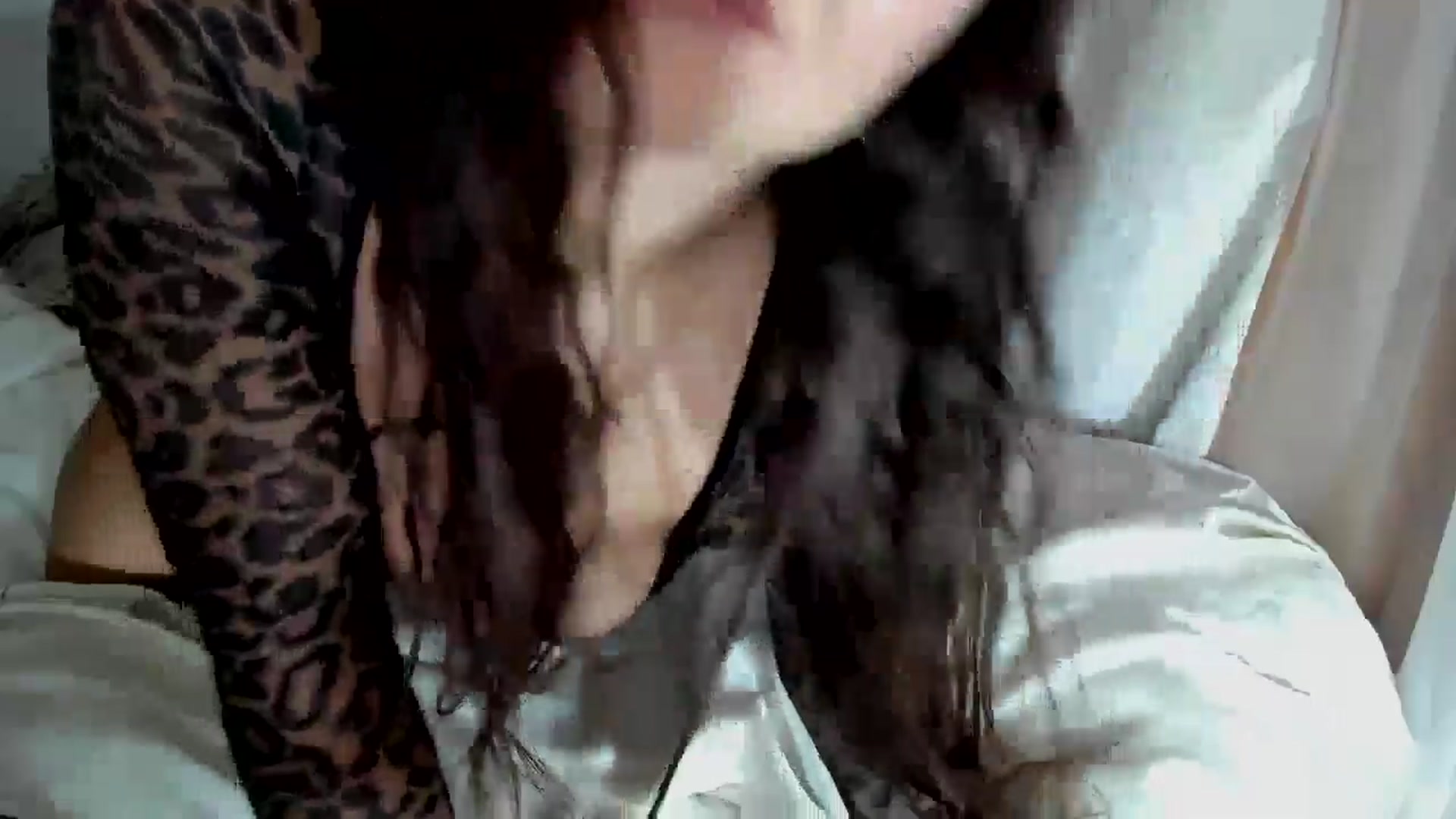 Gallery image thumbnail from The__GOAT's myfreecams stream on, 05/26/2024, 14:29 image 19 of 20