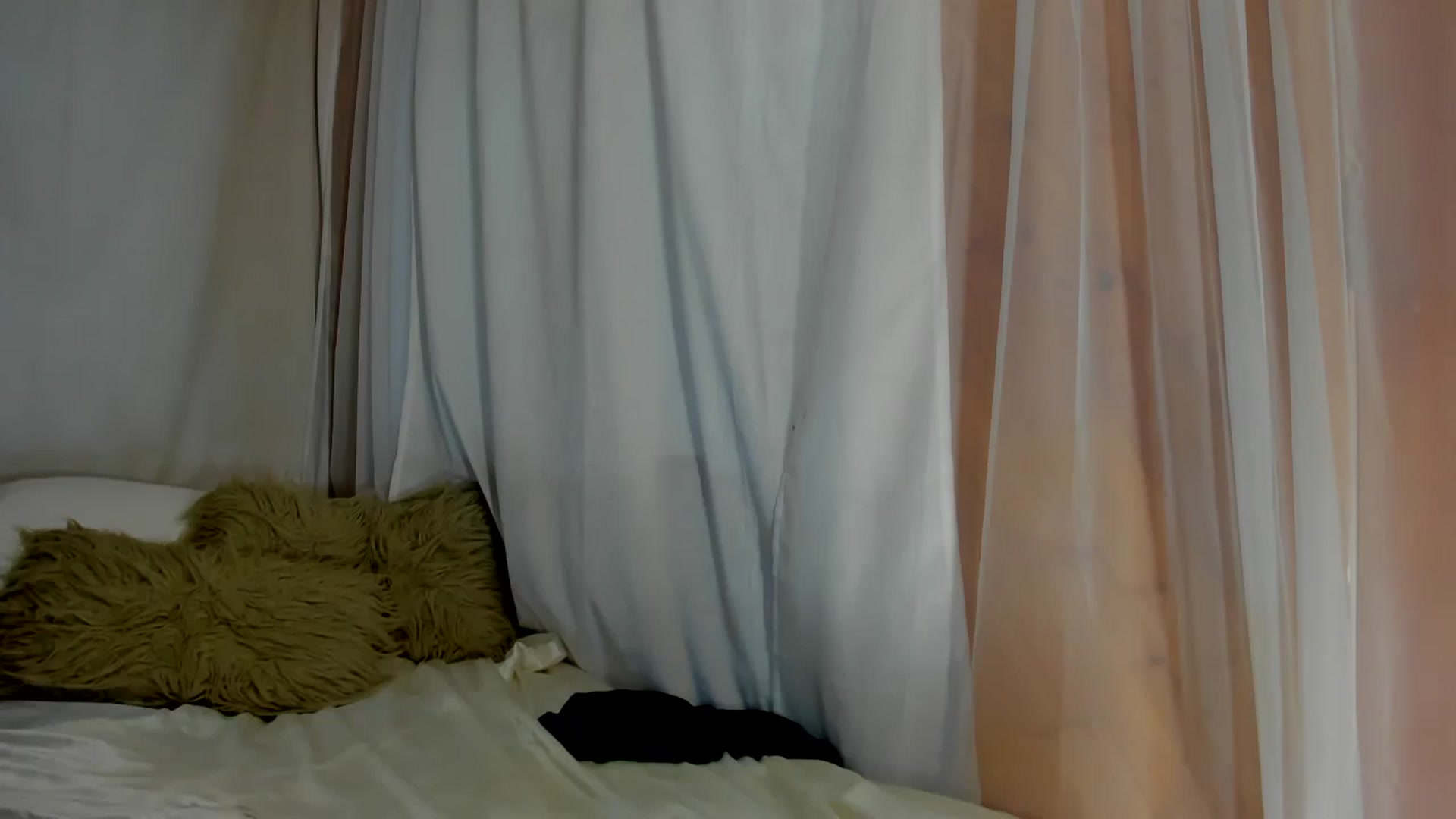 Gallery image thumbnail from The__GOAT's myfreecams stream on, 12/18/2024, 21:42 image 16 of 20