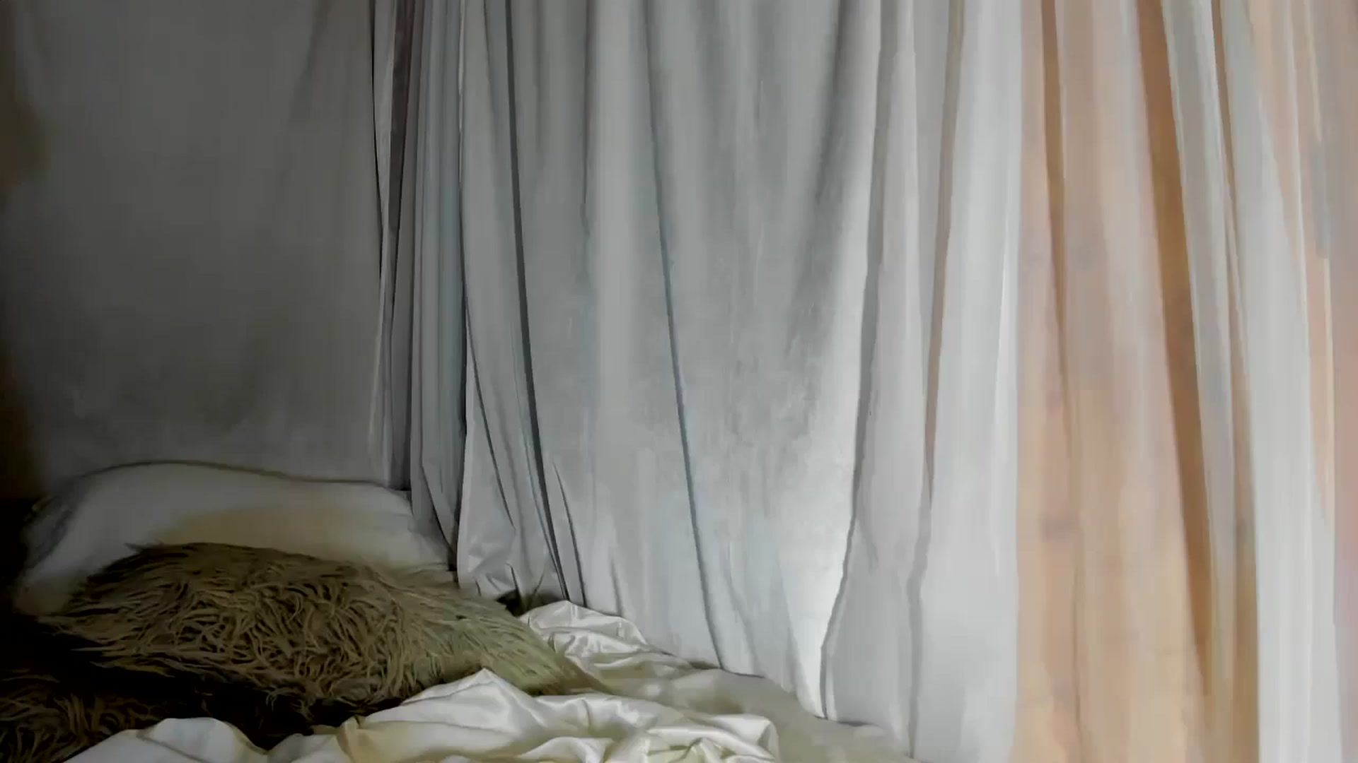 Gallery image thumbnail from The__GOAT's myfreecams stream on, 12/20/2024, 22:59 image 10 of 20