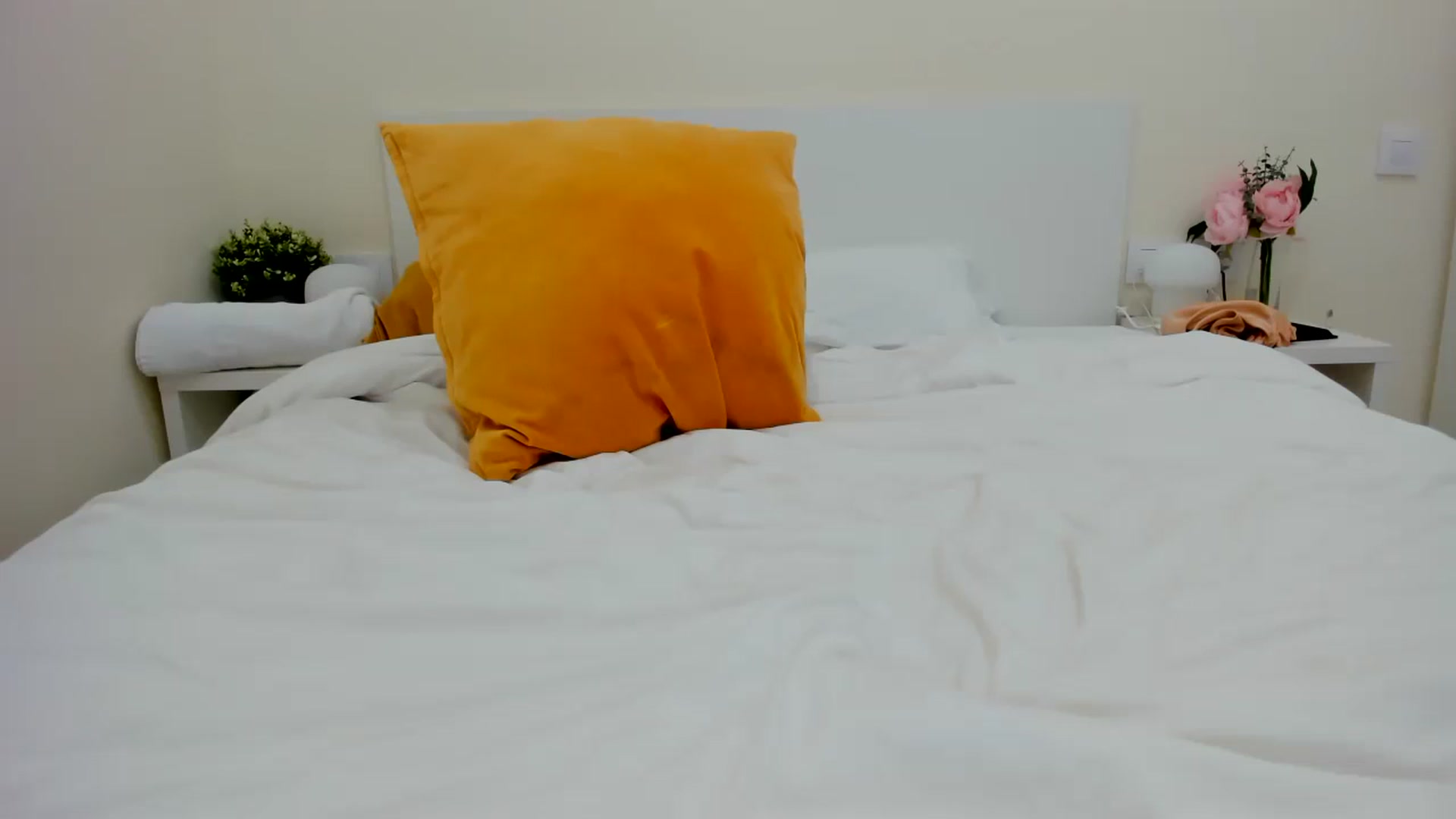 Gallery image thumbnail from The__GOAT's myfreecams stream on, 06/14/2025, 18:18 image 2 of 20