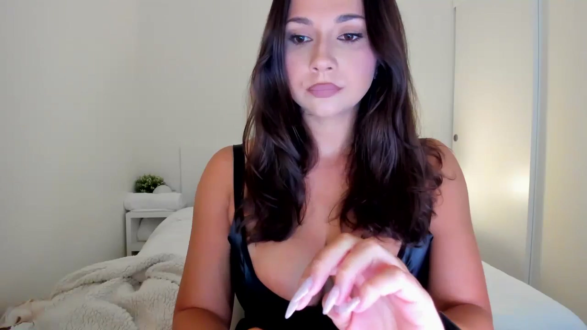 Gallery image thumbnail from The__GOAT's myfreecams stream on, 06/16/2025, 18:52 image 17 of 20