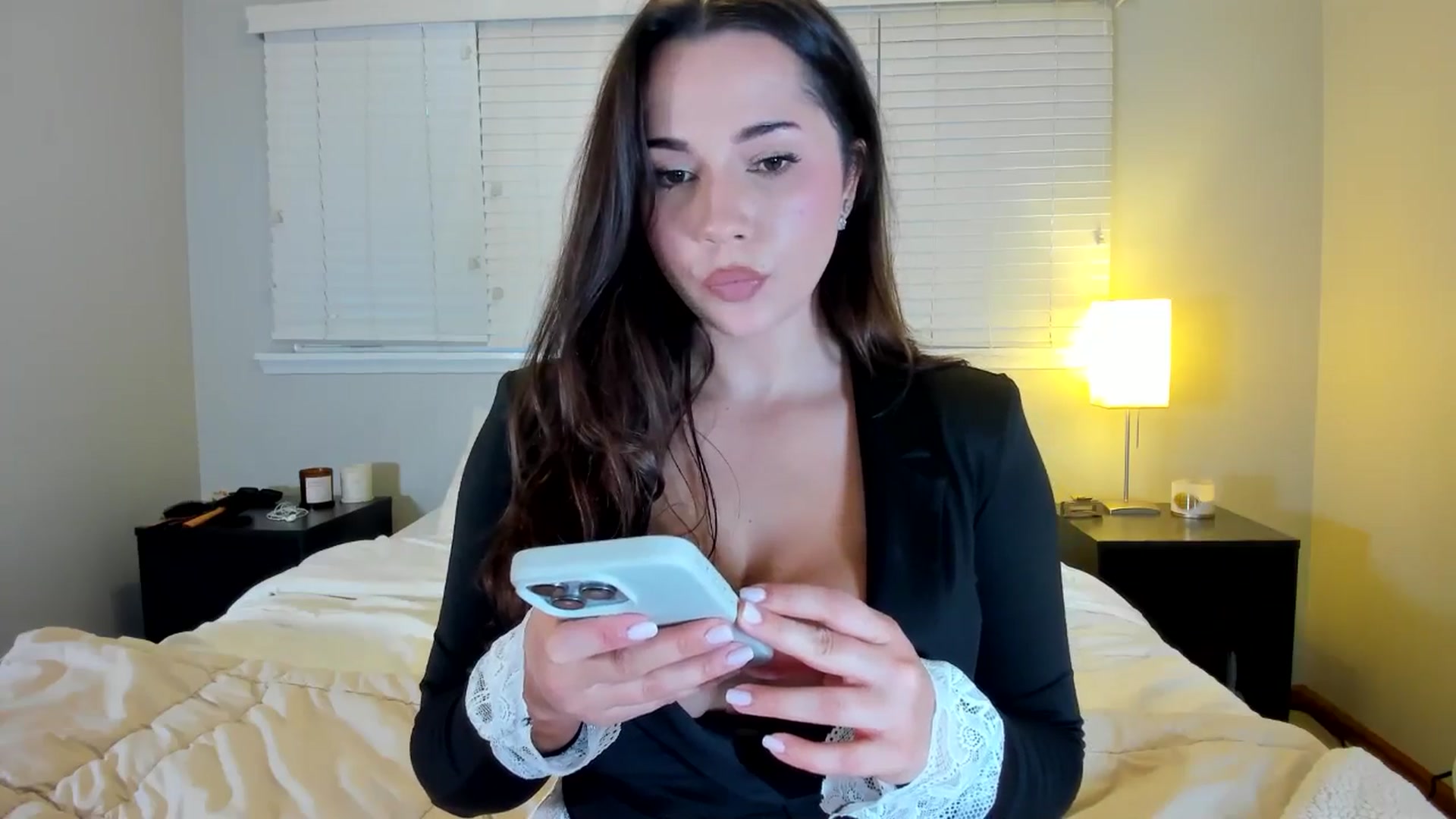 Gallery image thumbnail from The__GOAT's myfreecams stream on, 12/19/2025, 22:18 image 13 of 20
