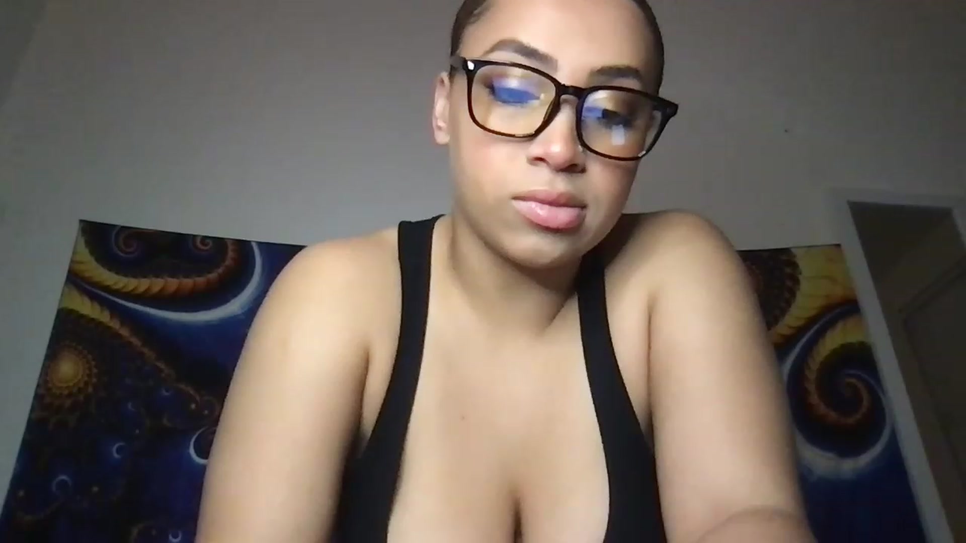 Gallery image thumbnail from Thehoneyswirl's myfreecams stream on, 04/16/2023, 11:13 image 9 of 20