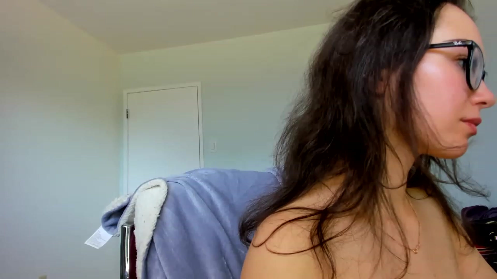 Gallery image thumbnail from Thekristina's myfreecams stream on, 05/14/2023, 21:56 image 1 of 20