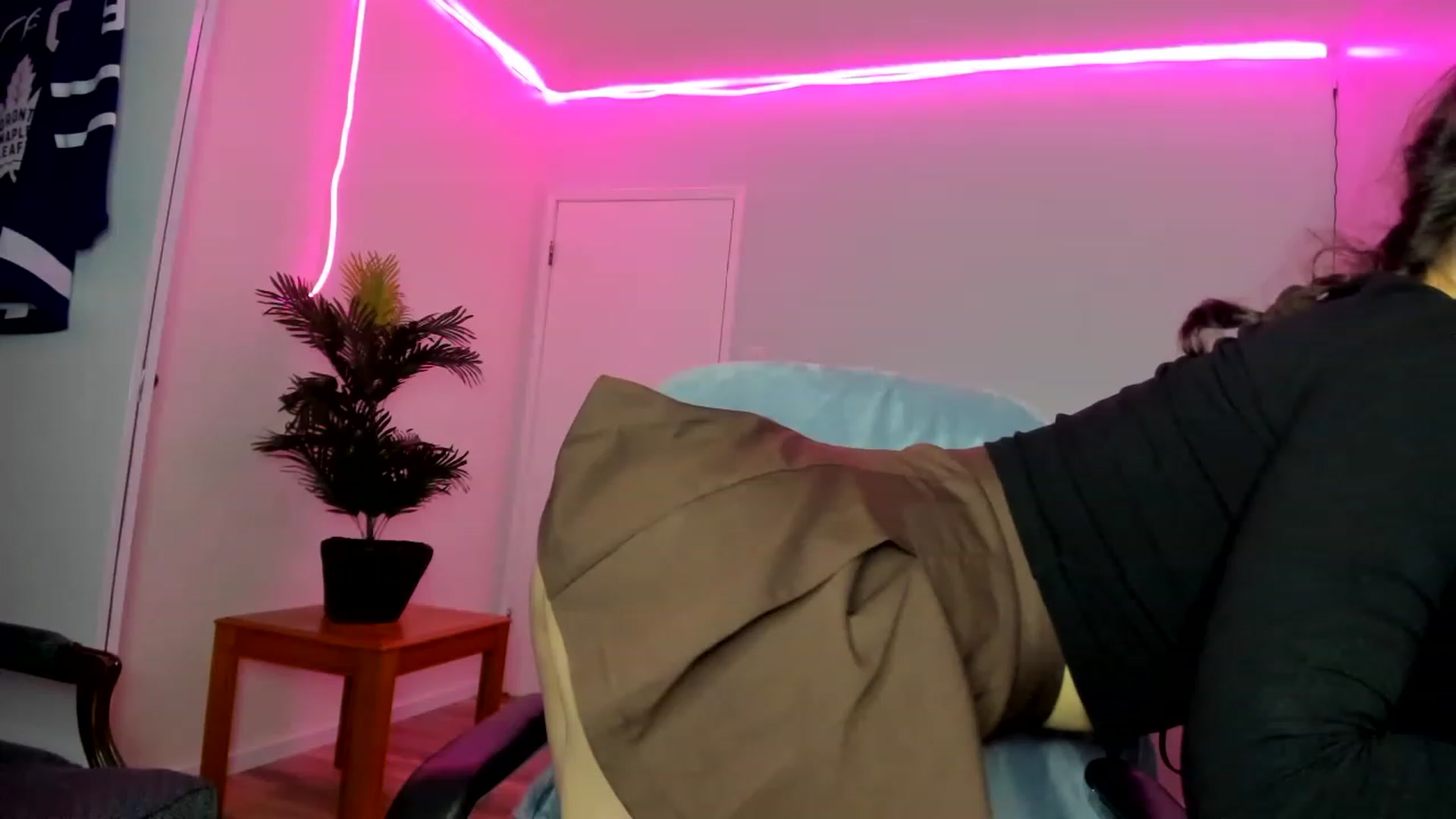 Gallery image thumbnail from Thekristina's myfreecams stream on, 06/04/2023, 05:08 image 13 of 20