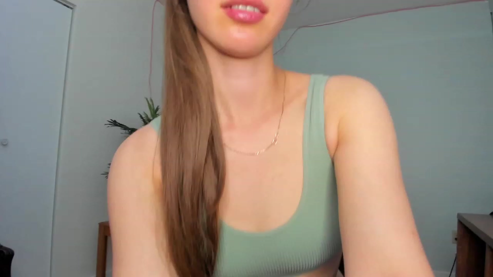Gallery image thumbnail from Thekristina's myfreecams stream on, 07/14/2023, 24:07 image 15 of 20