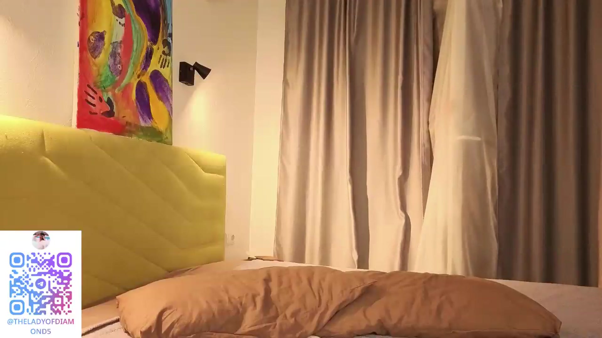 Gallery image thumbnail from Theladyofdiamonds's myfreecams stream on, 06/23/2026, 20:57 image 8 of 20